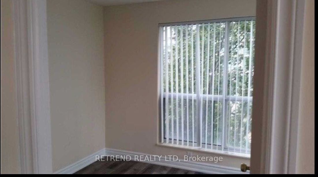 23 Lorraine Dr Drive 312, Toronto, ON M2N 6Z6 photo 5