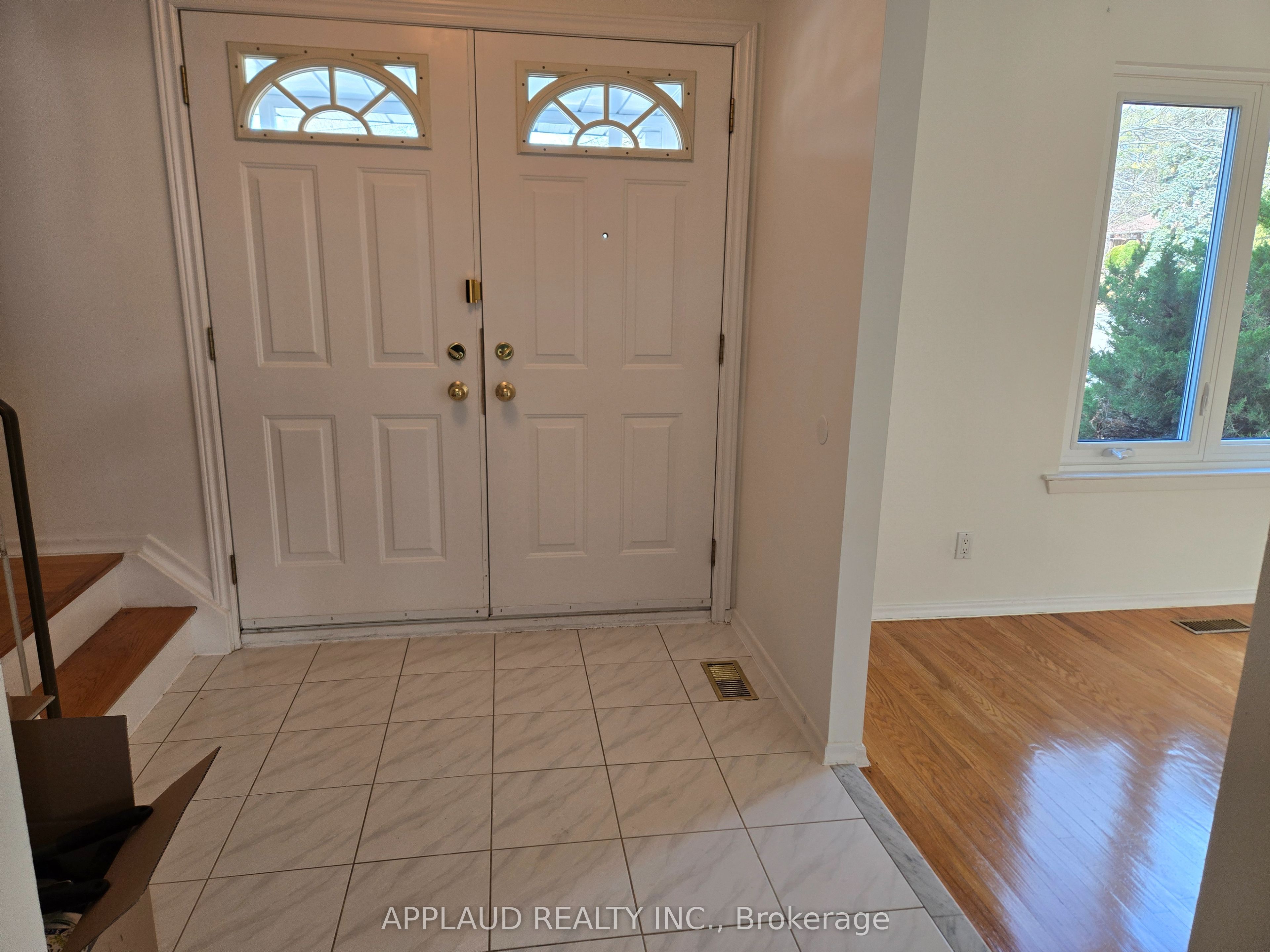 17 Marowyne Drive, Toronto, ON M2J 2A6 photo 2