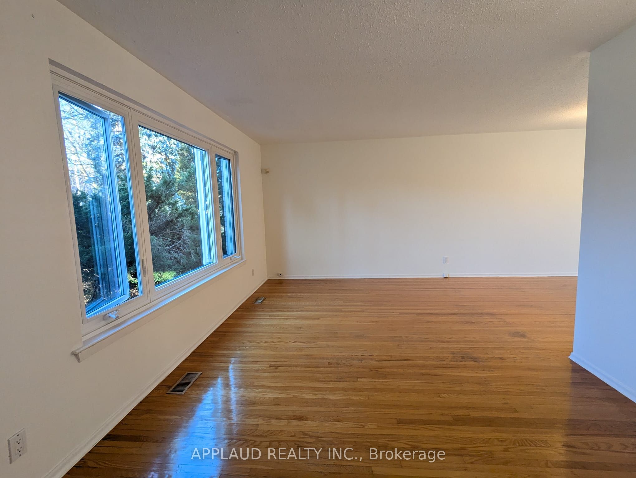 17 Marowyne Drive, Toronto, ON M2J 2A6 photo 3