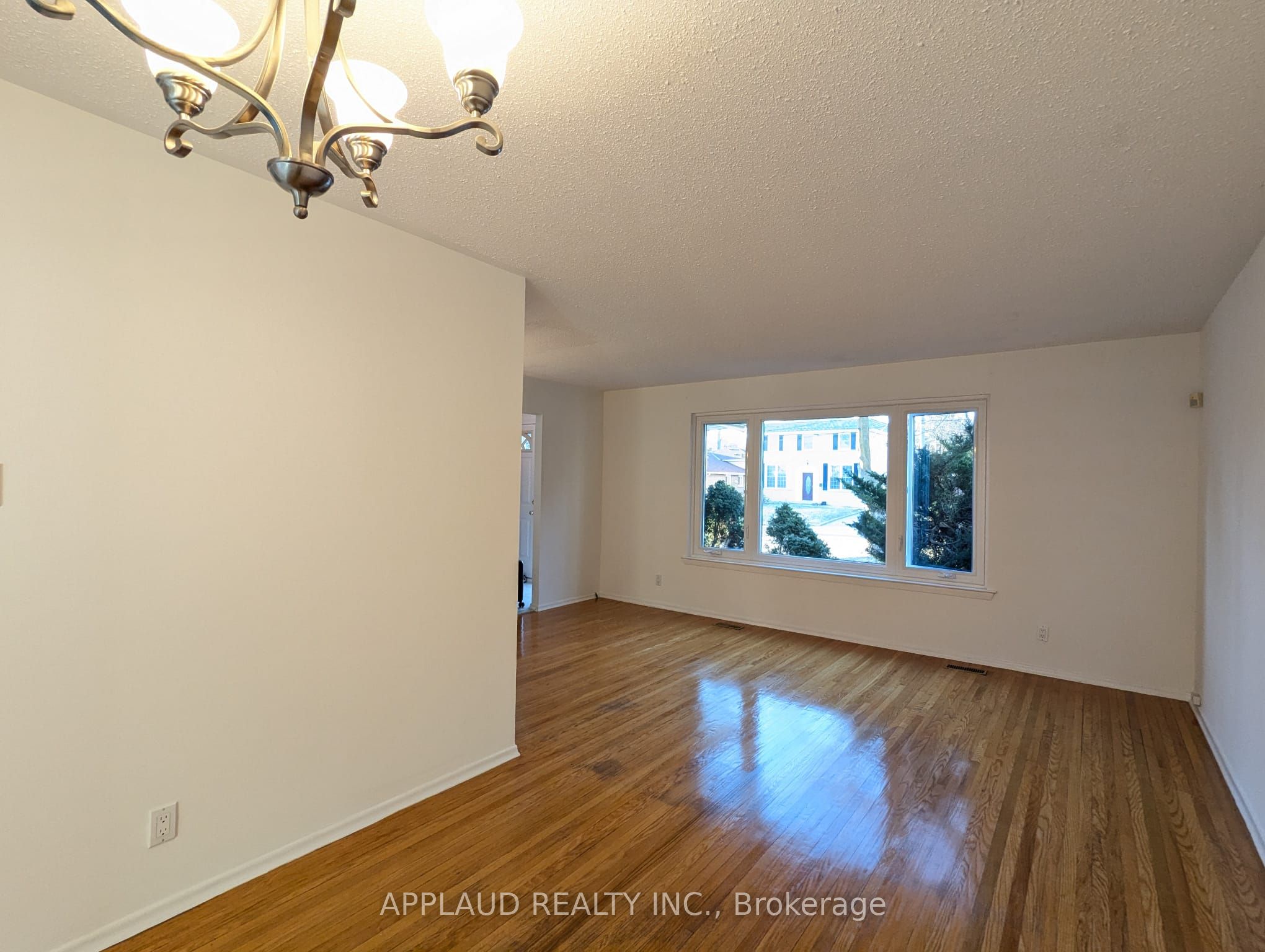 17 Marowyne Drive, Toronto, ON M2J 2A6 photo 4