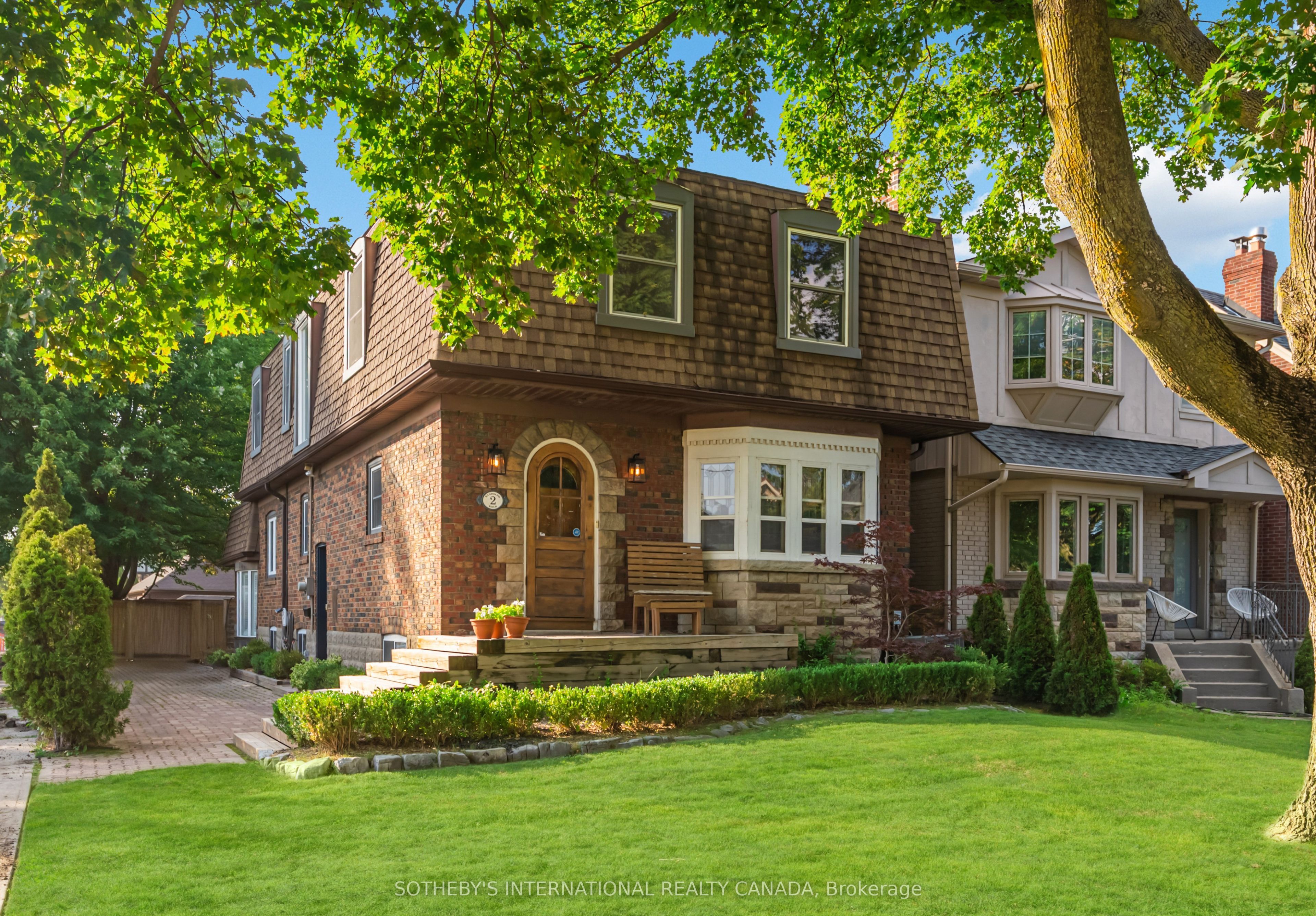 2 Randolph Road, Toronto, ON M4G 3R7