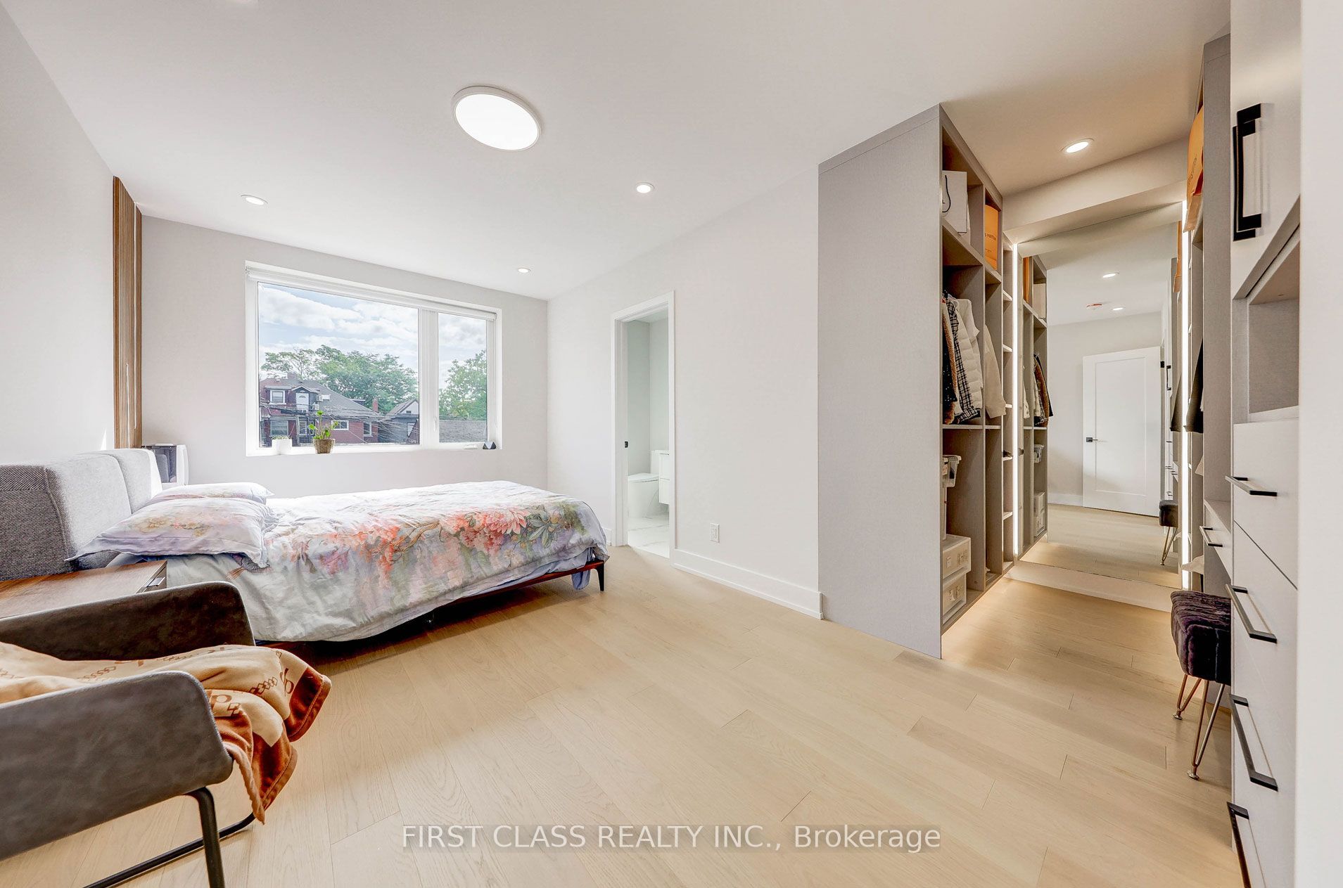 431 Roxton Road Ensuite 2, Toronto, ON M6G 3R5 photo 5