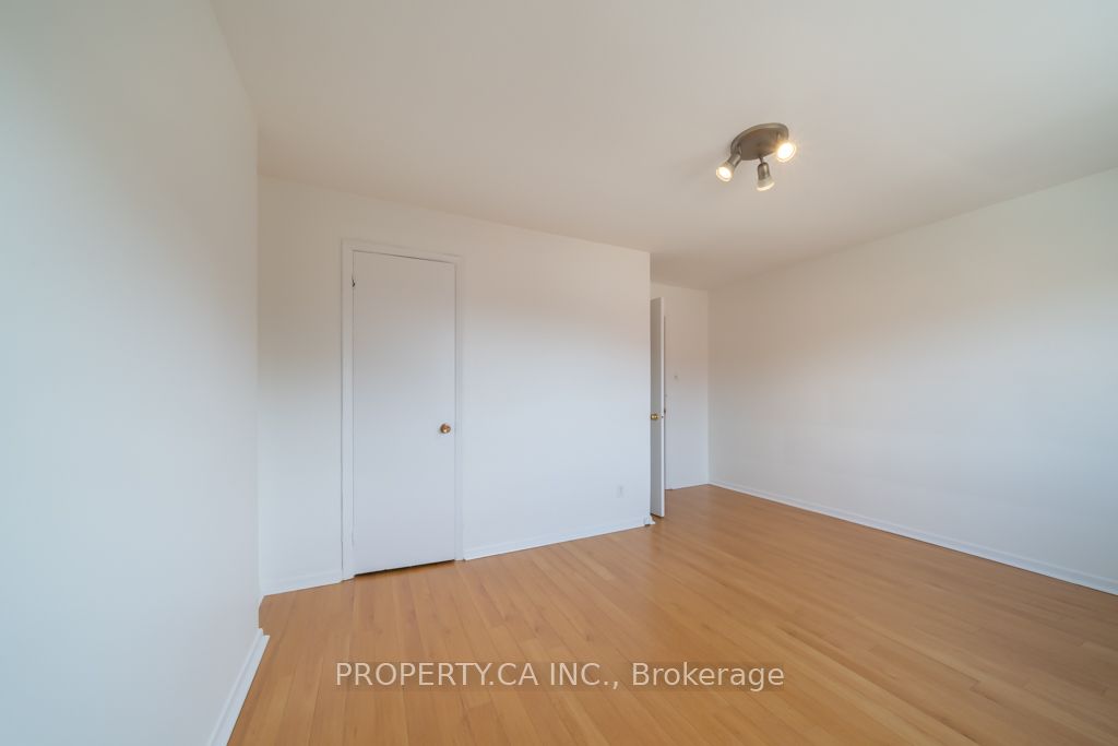 281 Augusta Avenue 2-3, Toronto, ON M5T 2L7 photo 3