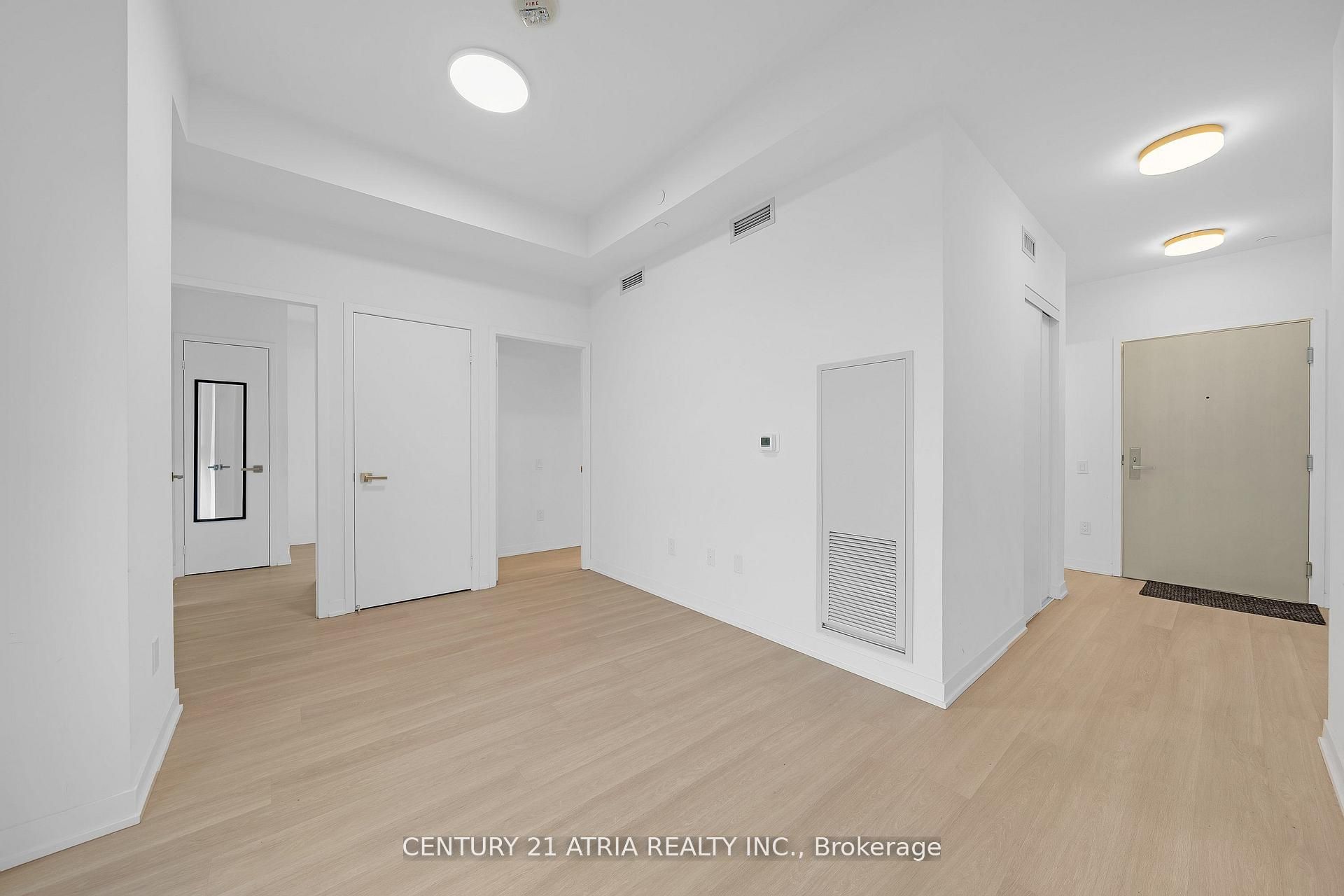500 Wilson Avenue 1124, Toronto, ON M3H 0E5 photo 3
