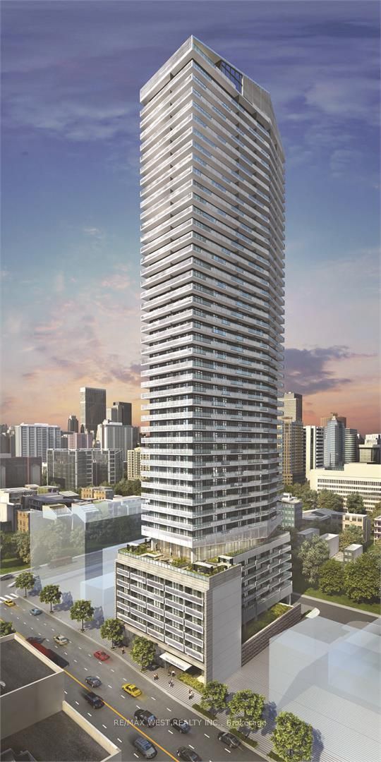 2221 Yonge Street 2404, Toronto, ON M4S 2B5