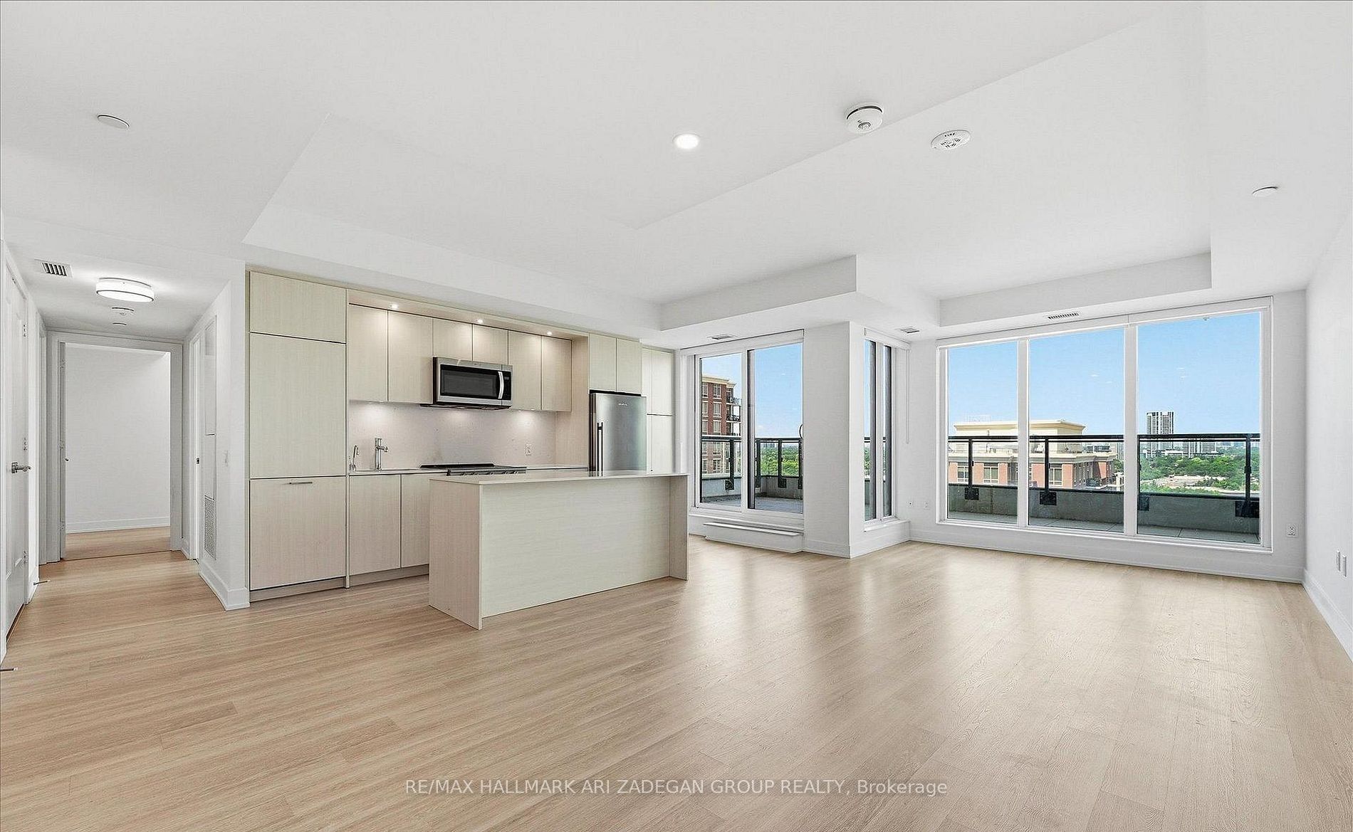 20 Inn On The Park Drive 1739, Toronto, ON M3C 0P8 photo 4