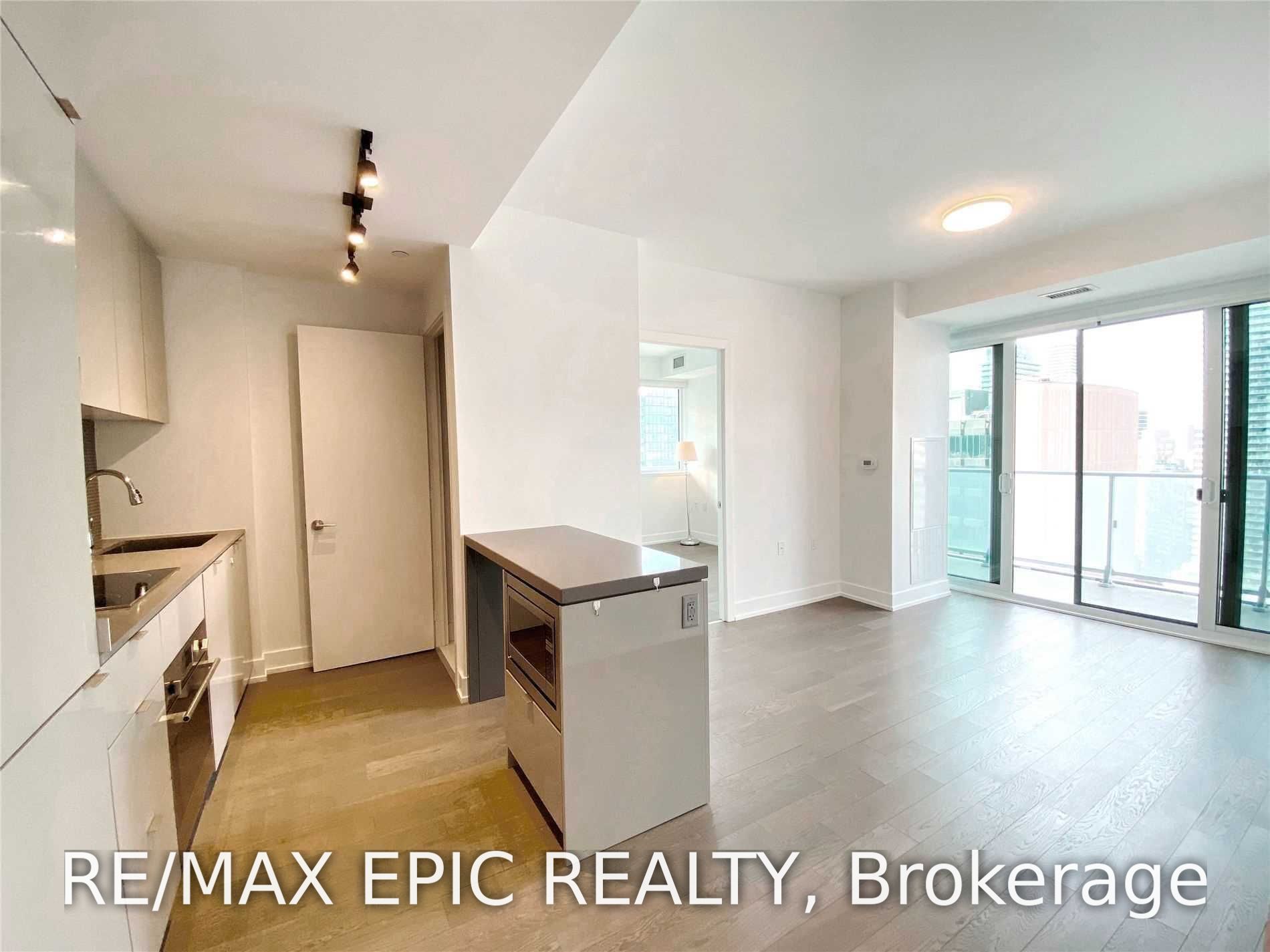 7 Grenville Street 5603, Toronto, ON M4Y 1A1 photo 2