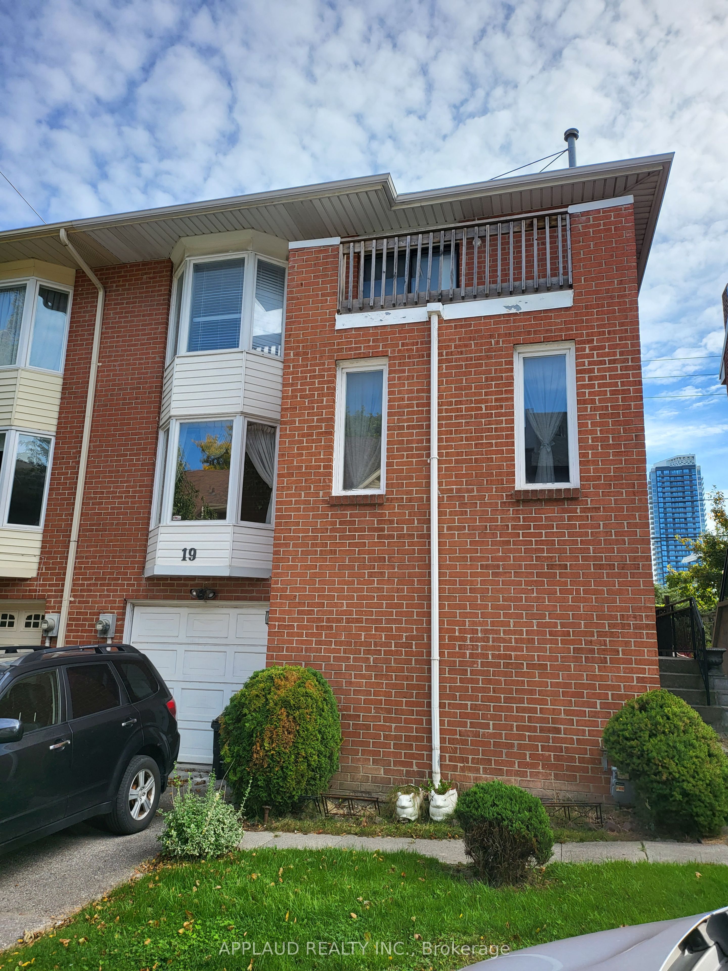 19 PROTEA GARDENS, Toronto, ON M2K 2W5