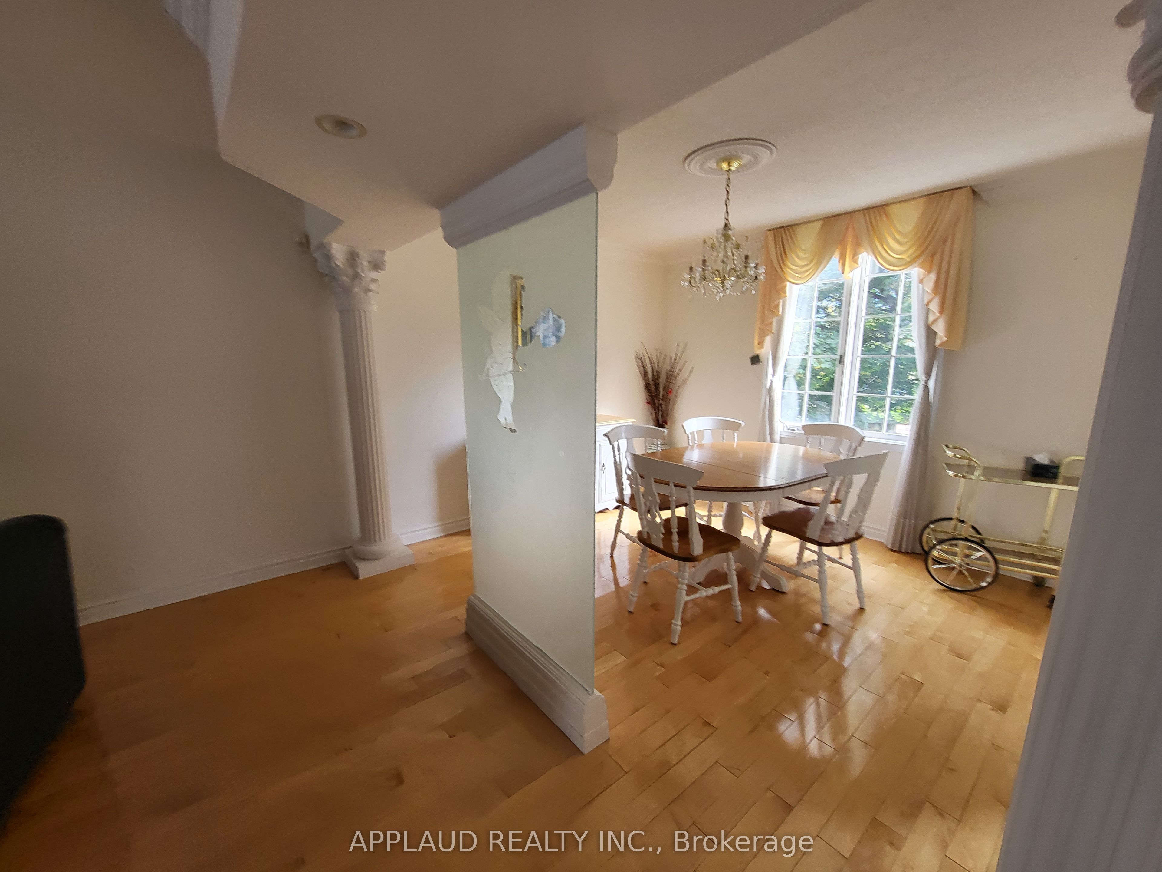 19 PROTEA GARDENS, Toronto, ON M2K 2W5 photo 3