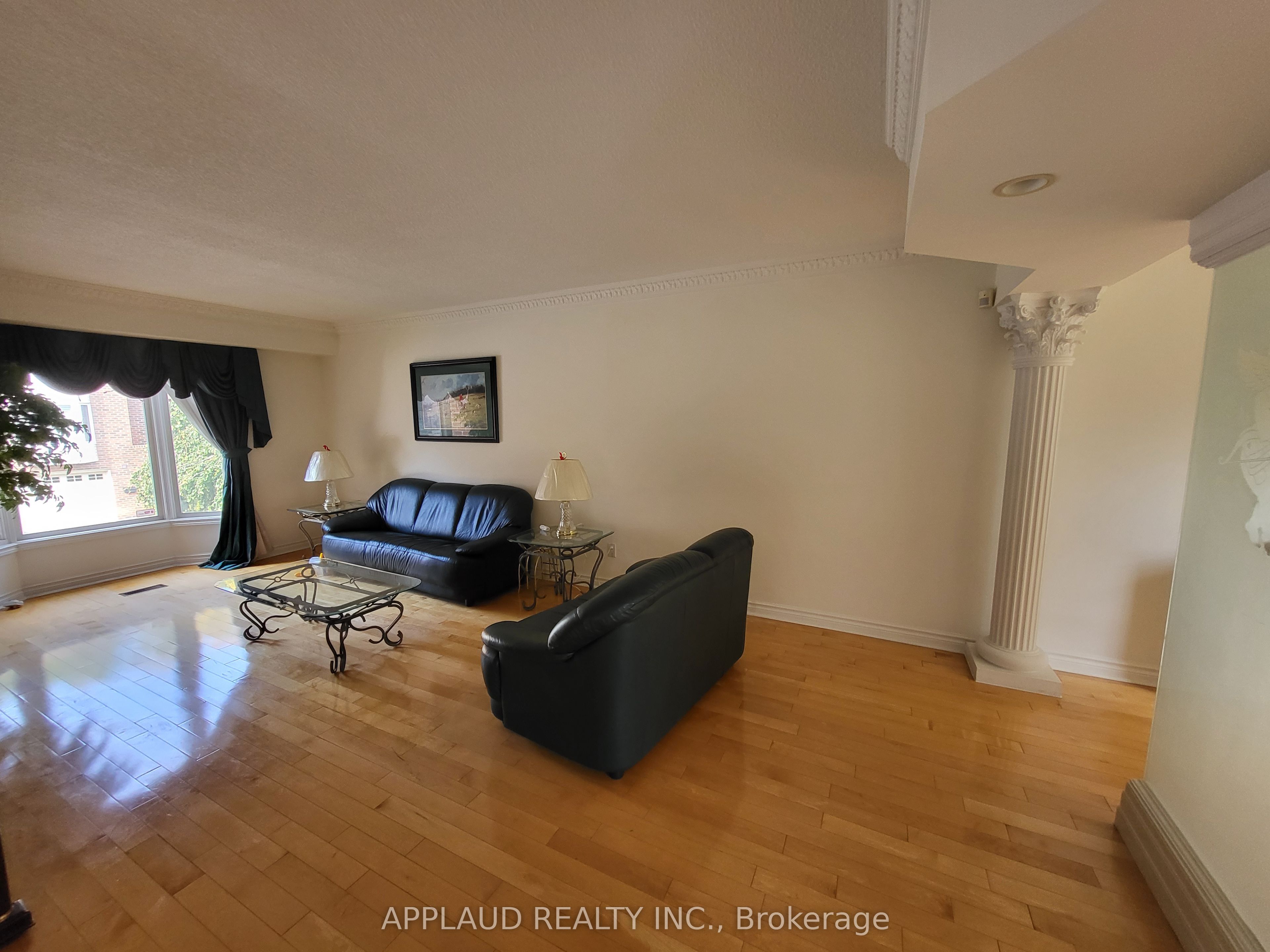 19 PROTEA GARDENS, Toronto, ON M2K 2W5 photo 4