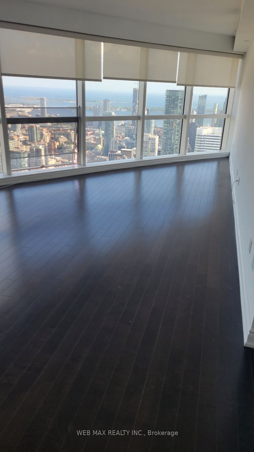 388 Yonge Street 6307, Toronto, ON M5B 0A4 photo 2