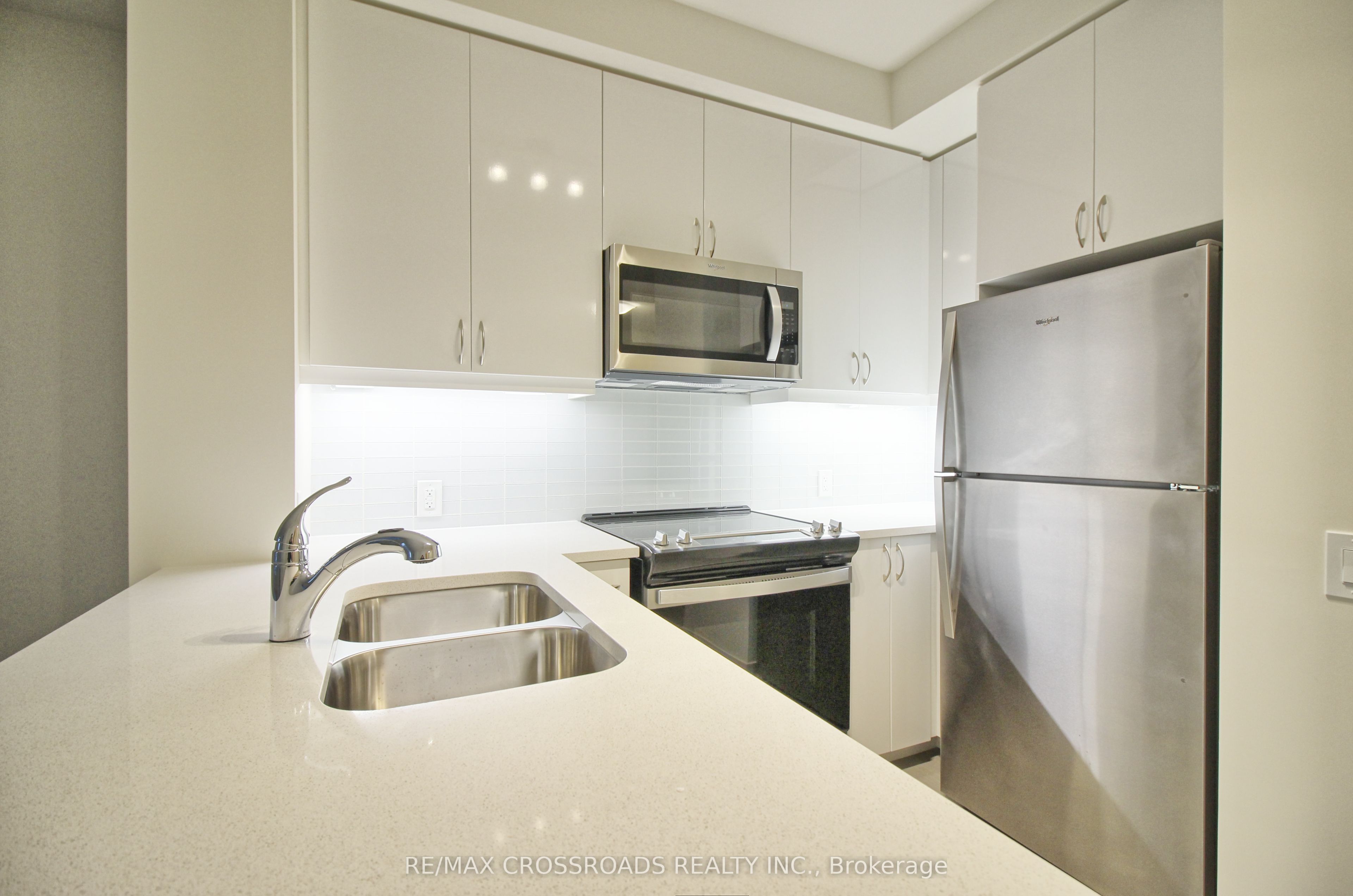 4955 Yonge Street 703, Toronto, ON M2N 0L8 photo 4