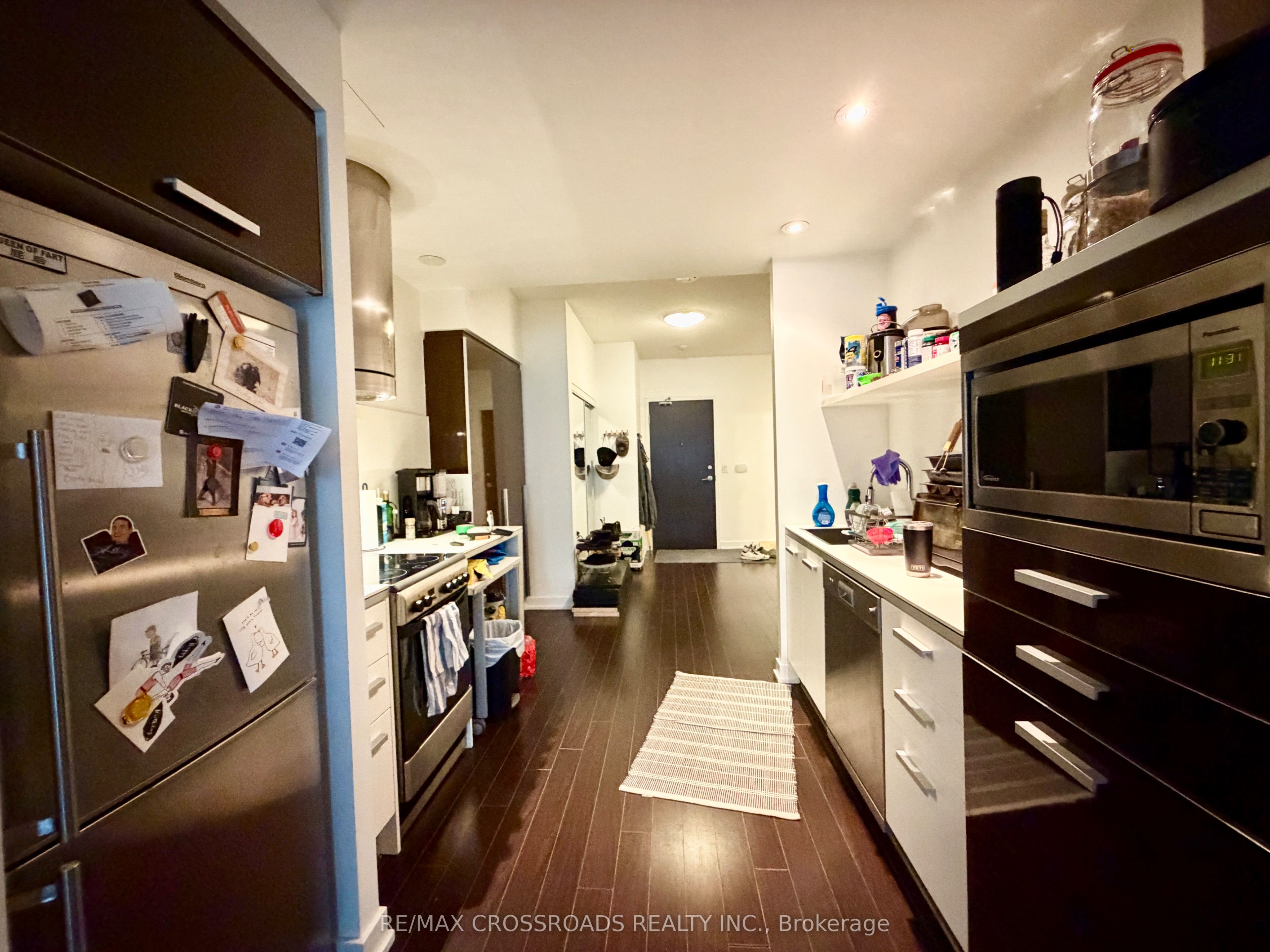 38 Dan Leckie Way 519, Toronto, ON M5V 2V6 photo 5