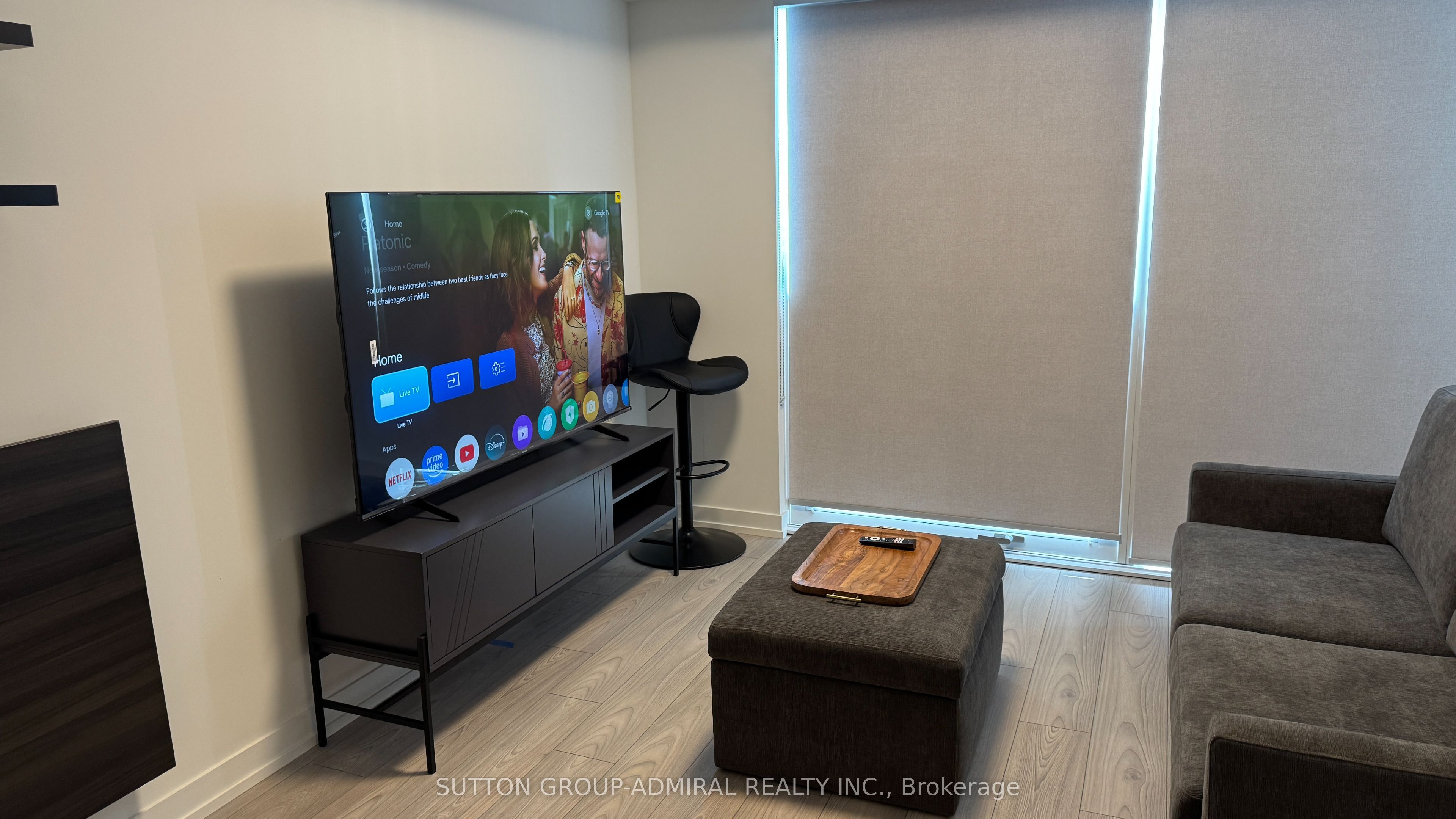 82 Dalhousie Street 3711, Toronto, ON M5B 0C5 photo 4