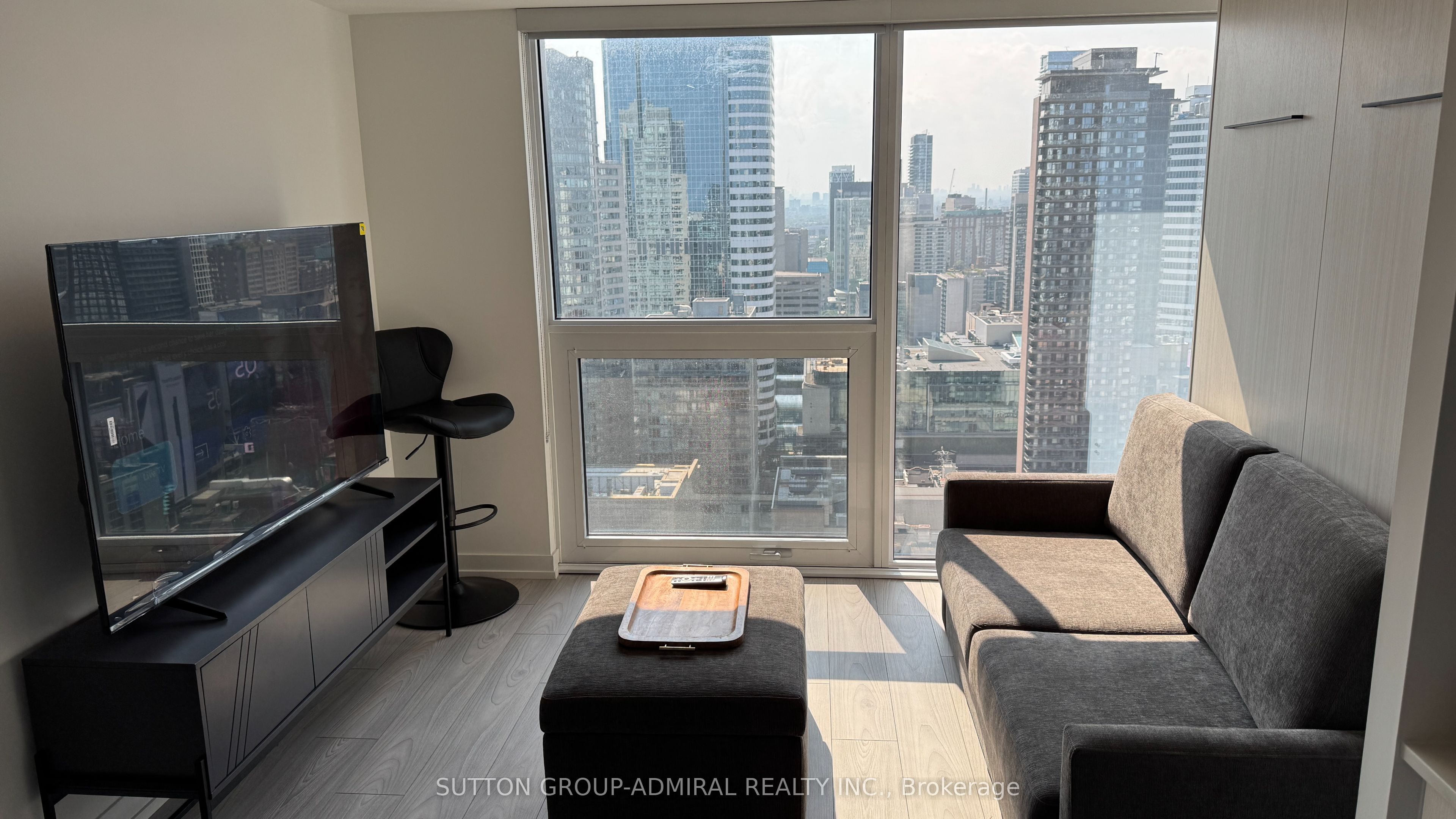 82 Dalhousie Street 3711, Toronto, ON M5B 0C5 photo 5