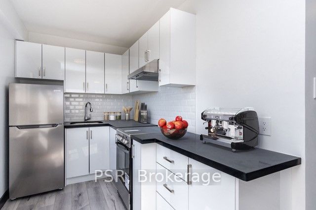 600 Eglinton Avenue W 501, Toronto, ON M5N 1C1 photo 4