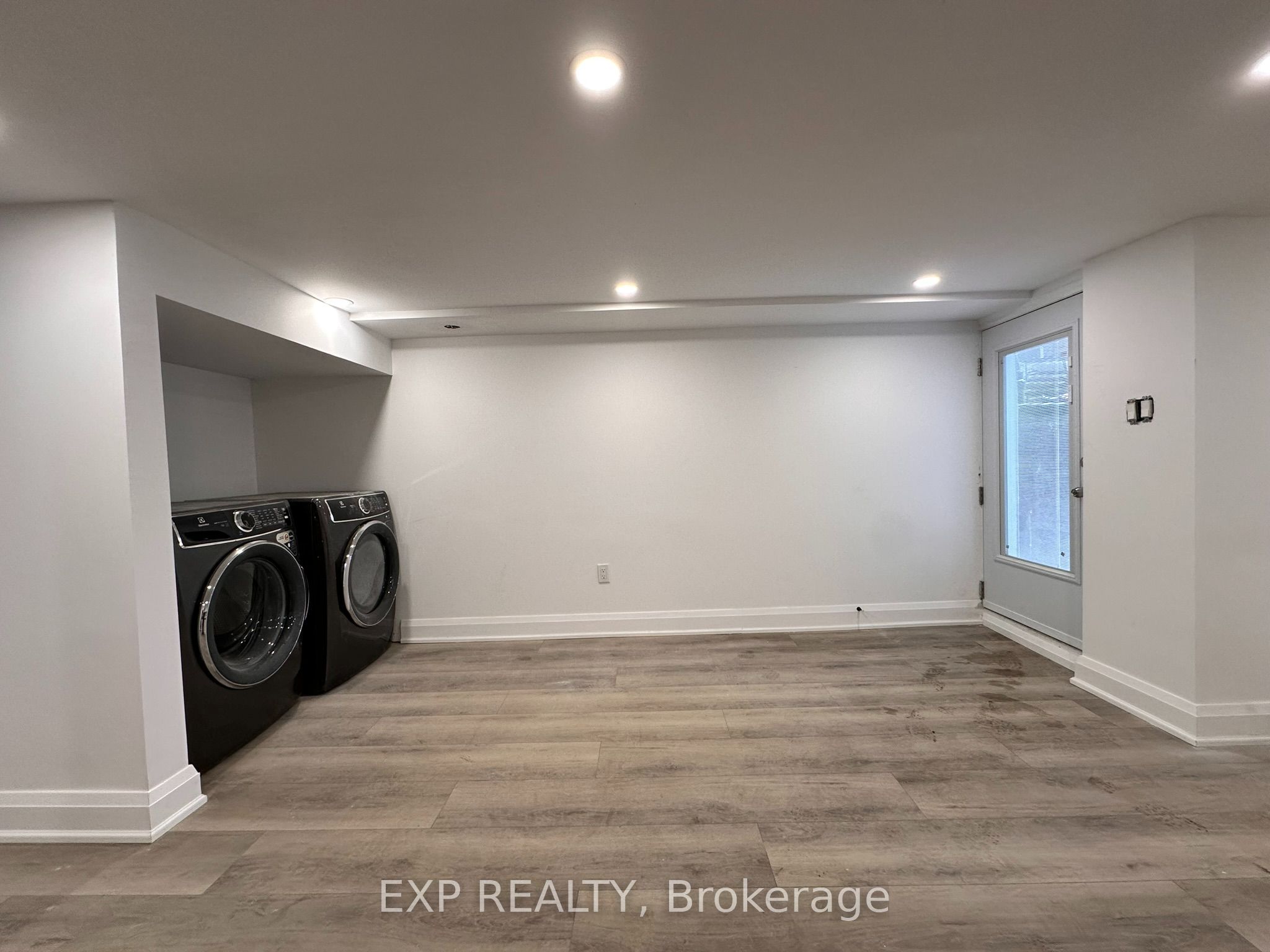 143 Gladstone Avenue Lower, Toronto, ON M6J 3L1 photo 4