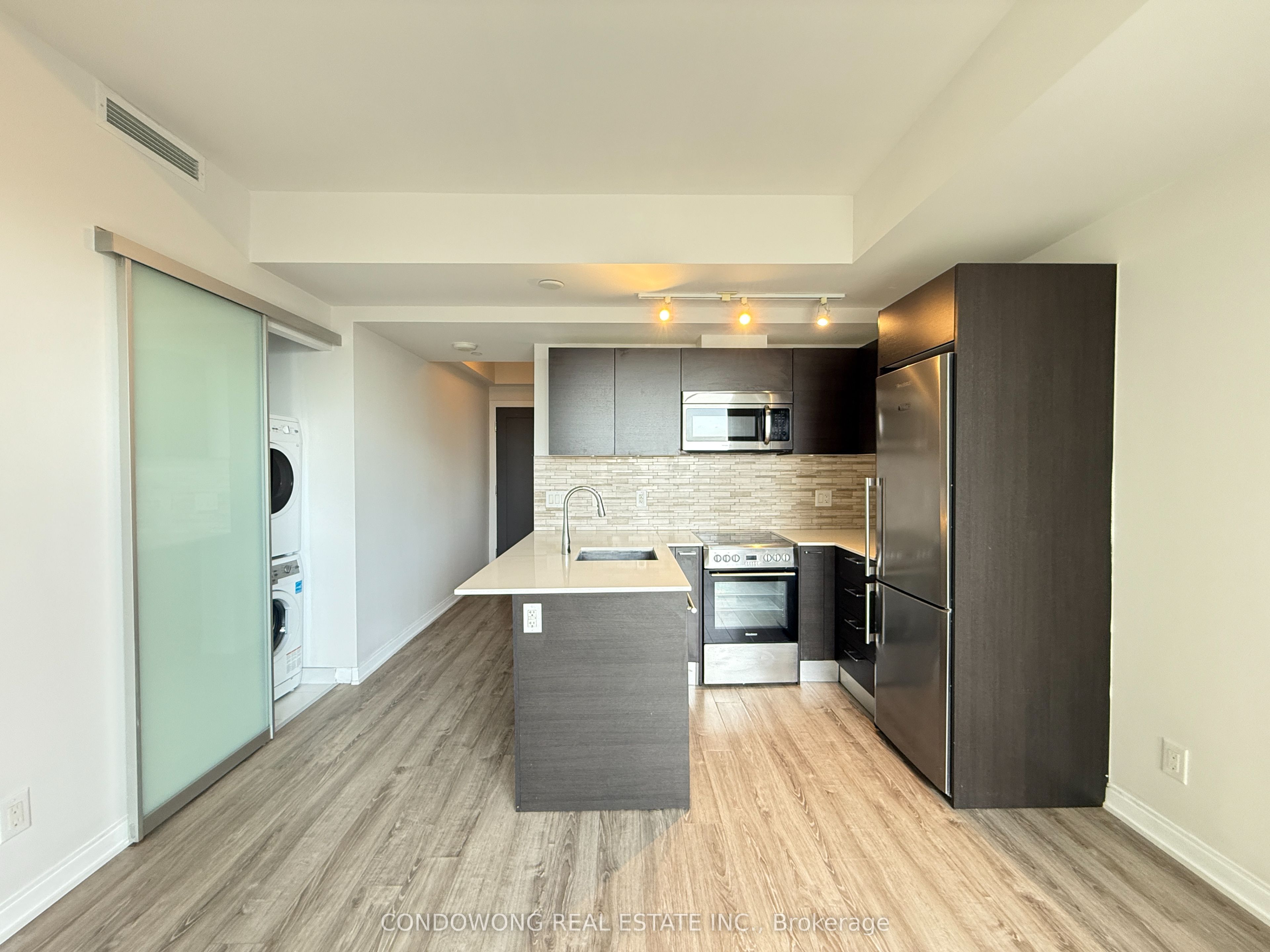 42 Charles Street E 2805, Toronto, ON M4Y 0B7 photo 2