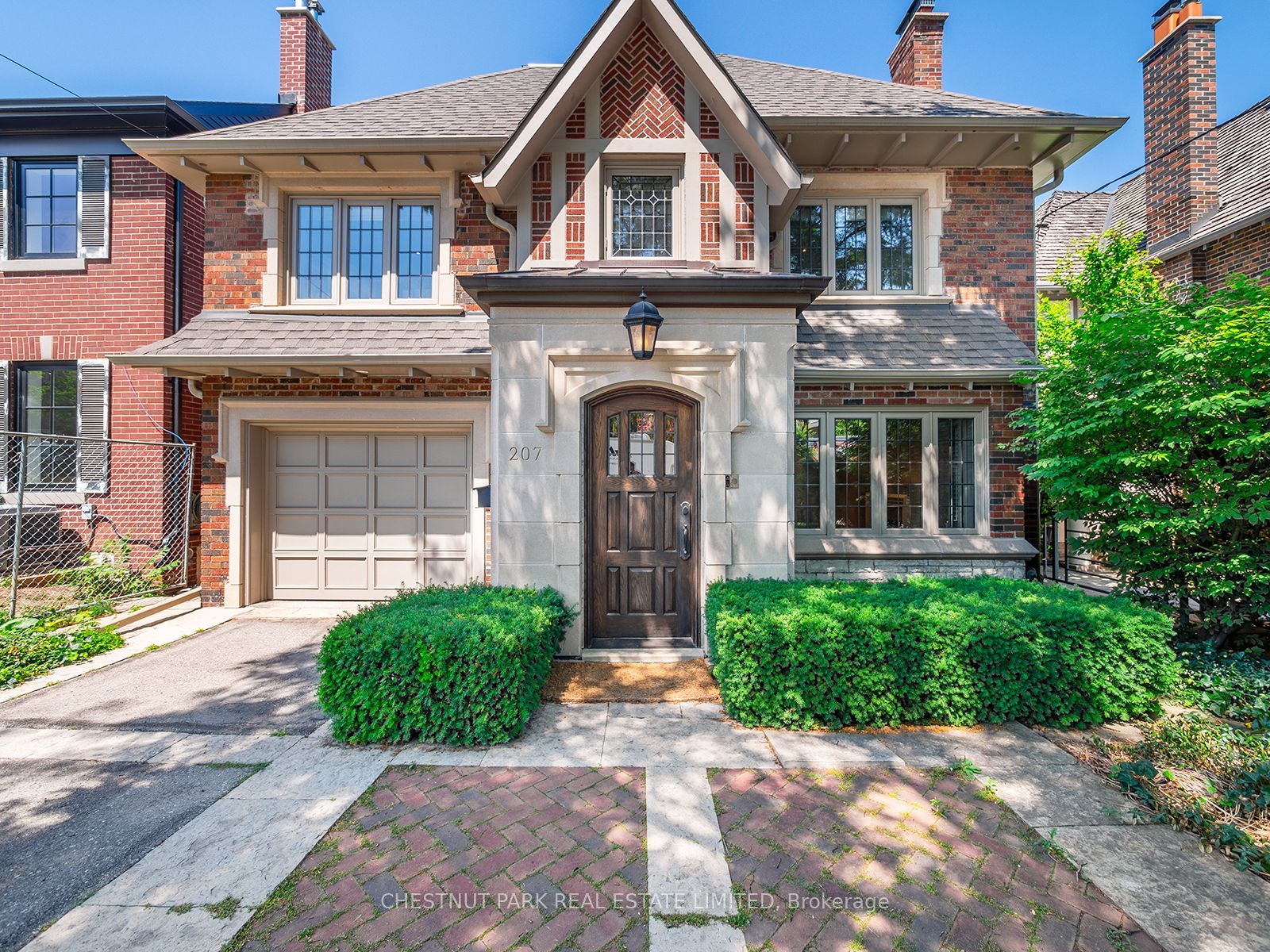 207 Forest Hill Road, Toronto, ON M5P 2N3 photo 2