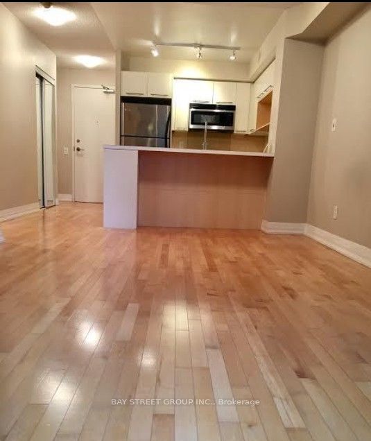 25 Carlton Street 1008, Toronto, ON M5B 1L4 photo 2