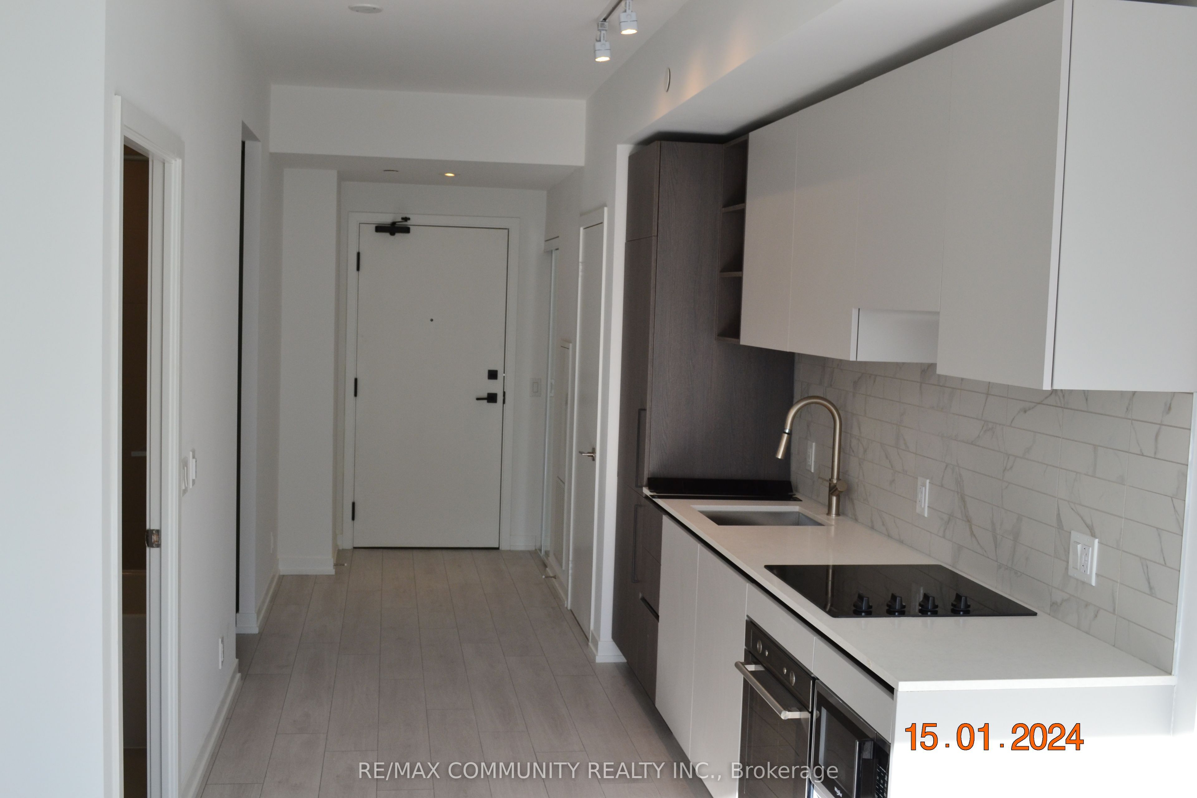 55 Mercer Street 1215, Toronto, ON M5V 0W4 photo 2