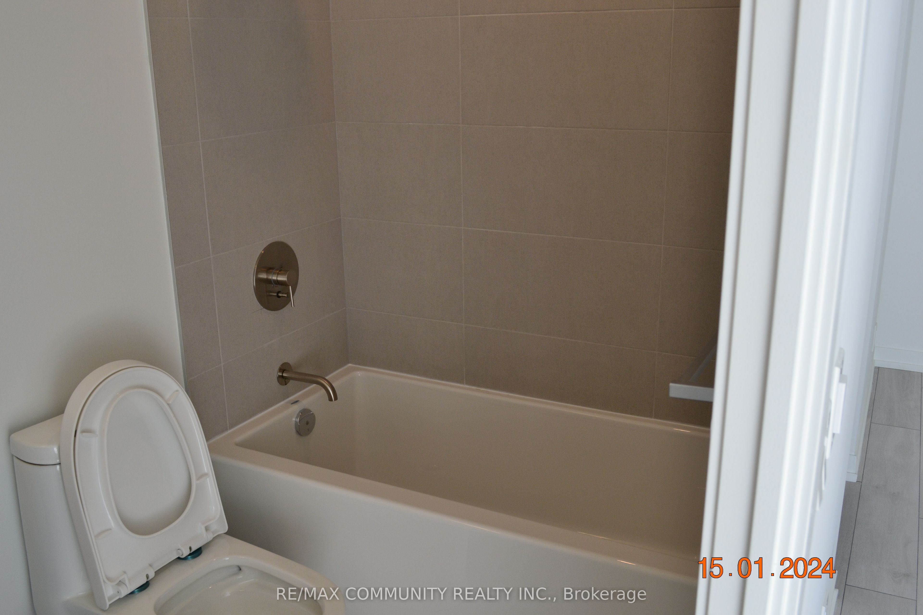 55 Mercer Street 1215, Toronto, ON M5V 0W4 photo 4
