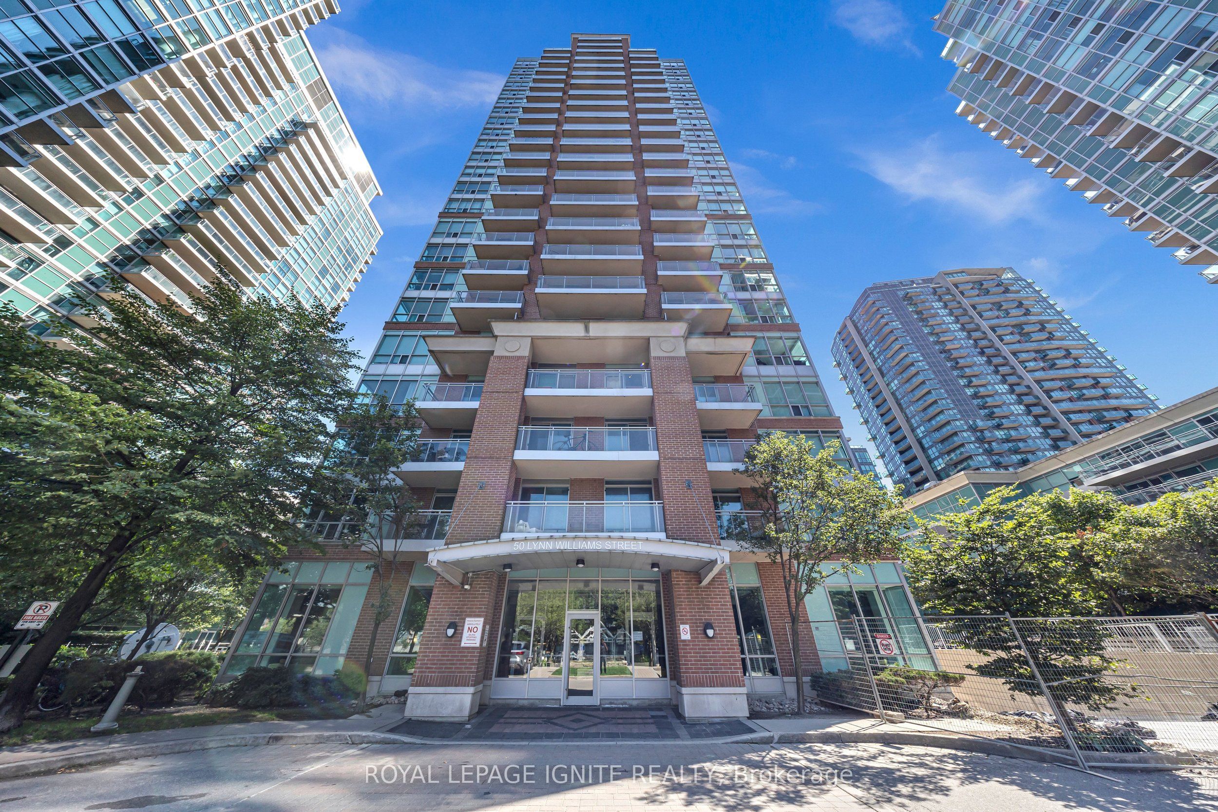 50 Lynn Williams Street 1907, Toronto, ON M6K 3R9 photo 2