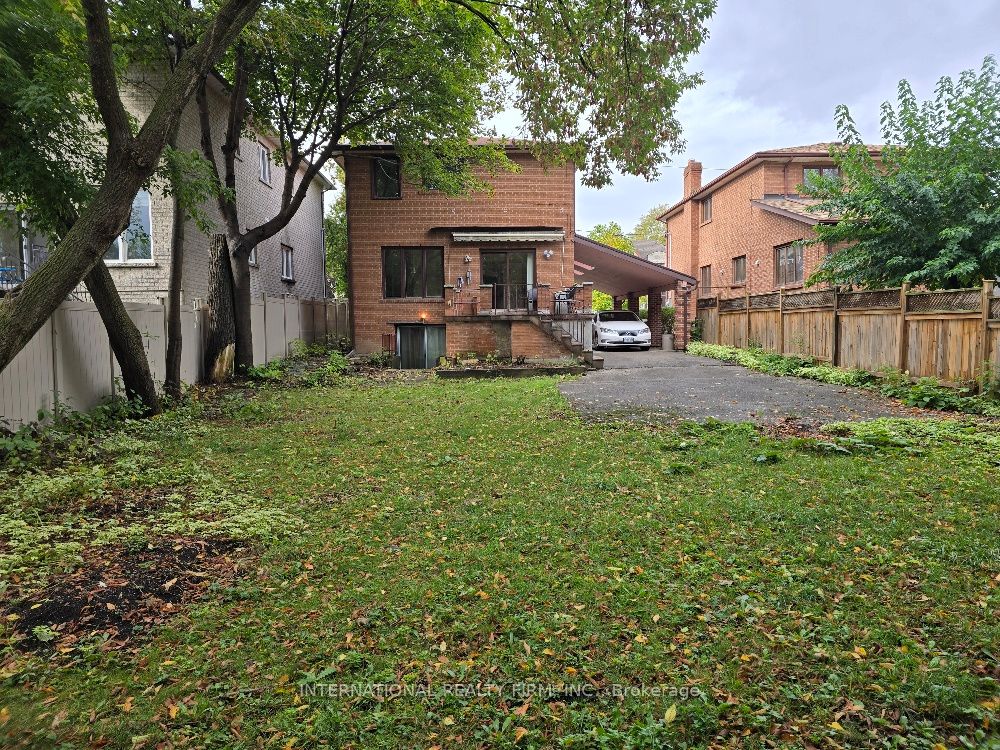 607 Coldstream Avenue, Toronto, ON M6B 2L1 photo 2