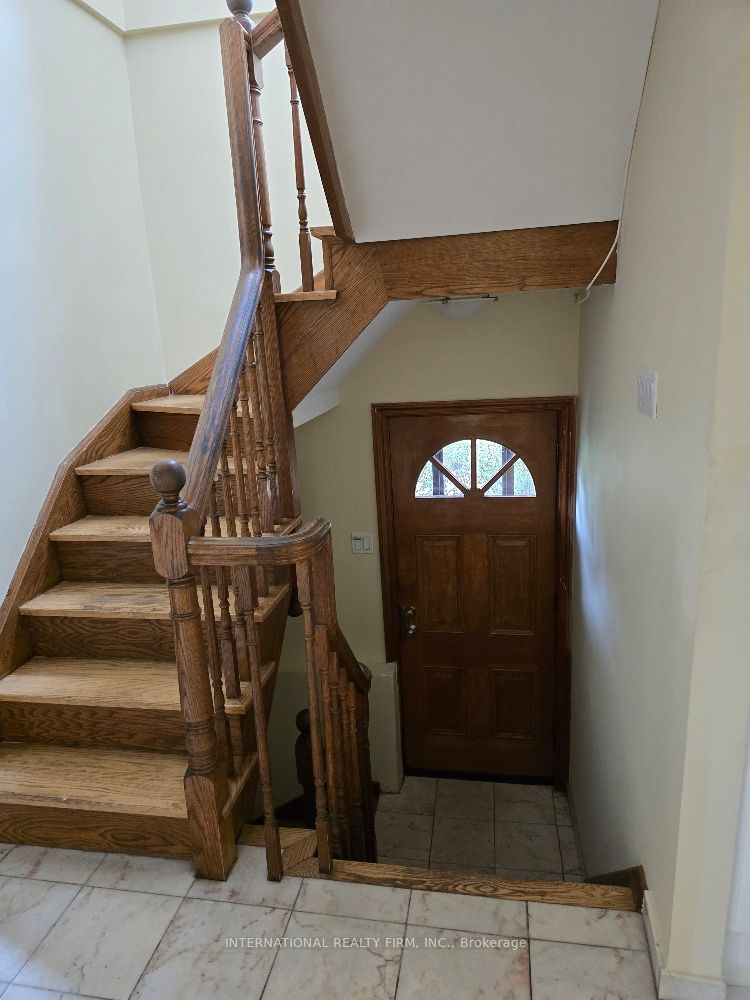 607 Coldstream Avenue, Toronto, ON M6B 2L1 photo 4