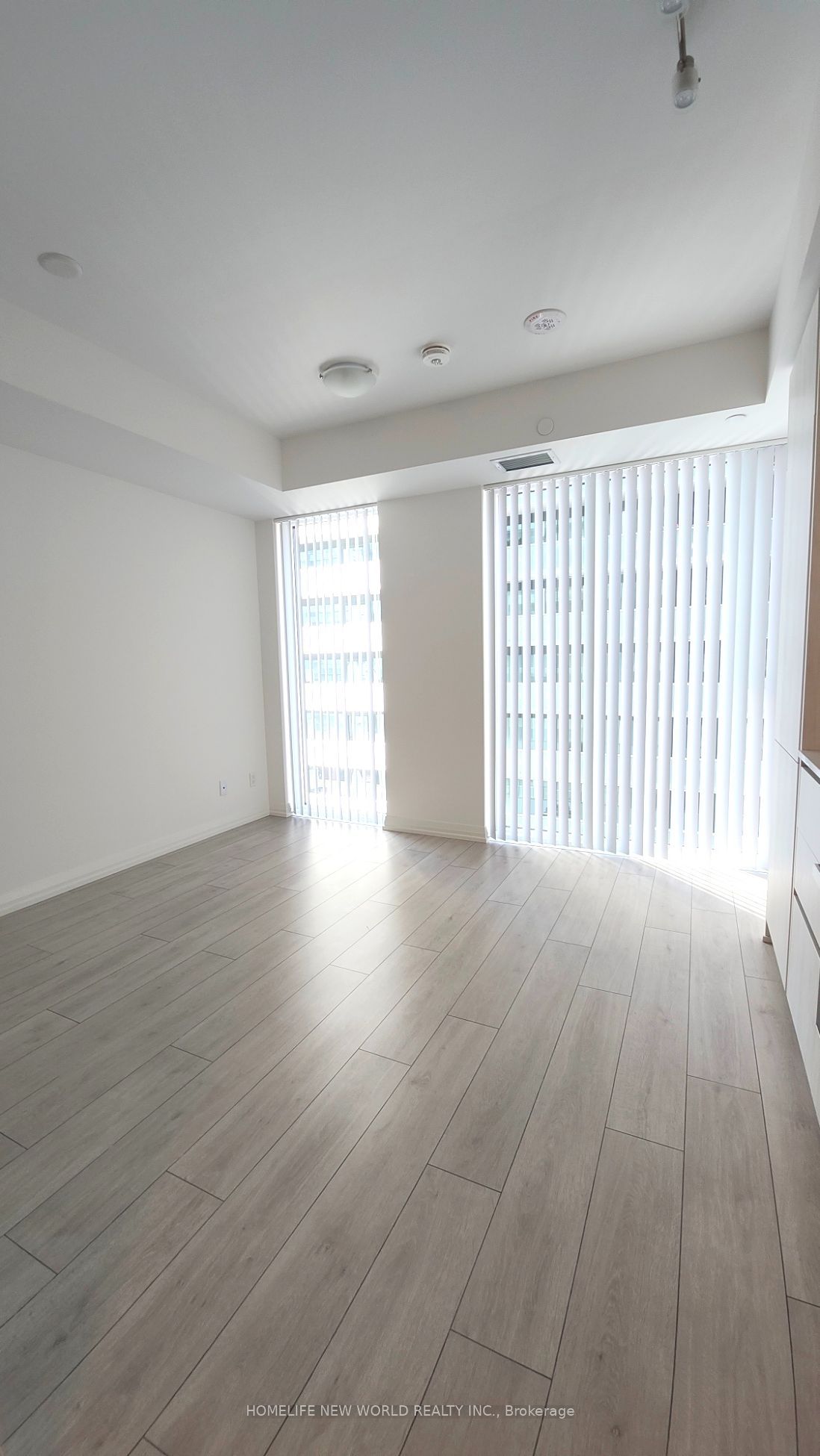 400 King Street W 2201, Toronto, ON M5V 0X8 photo 3