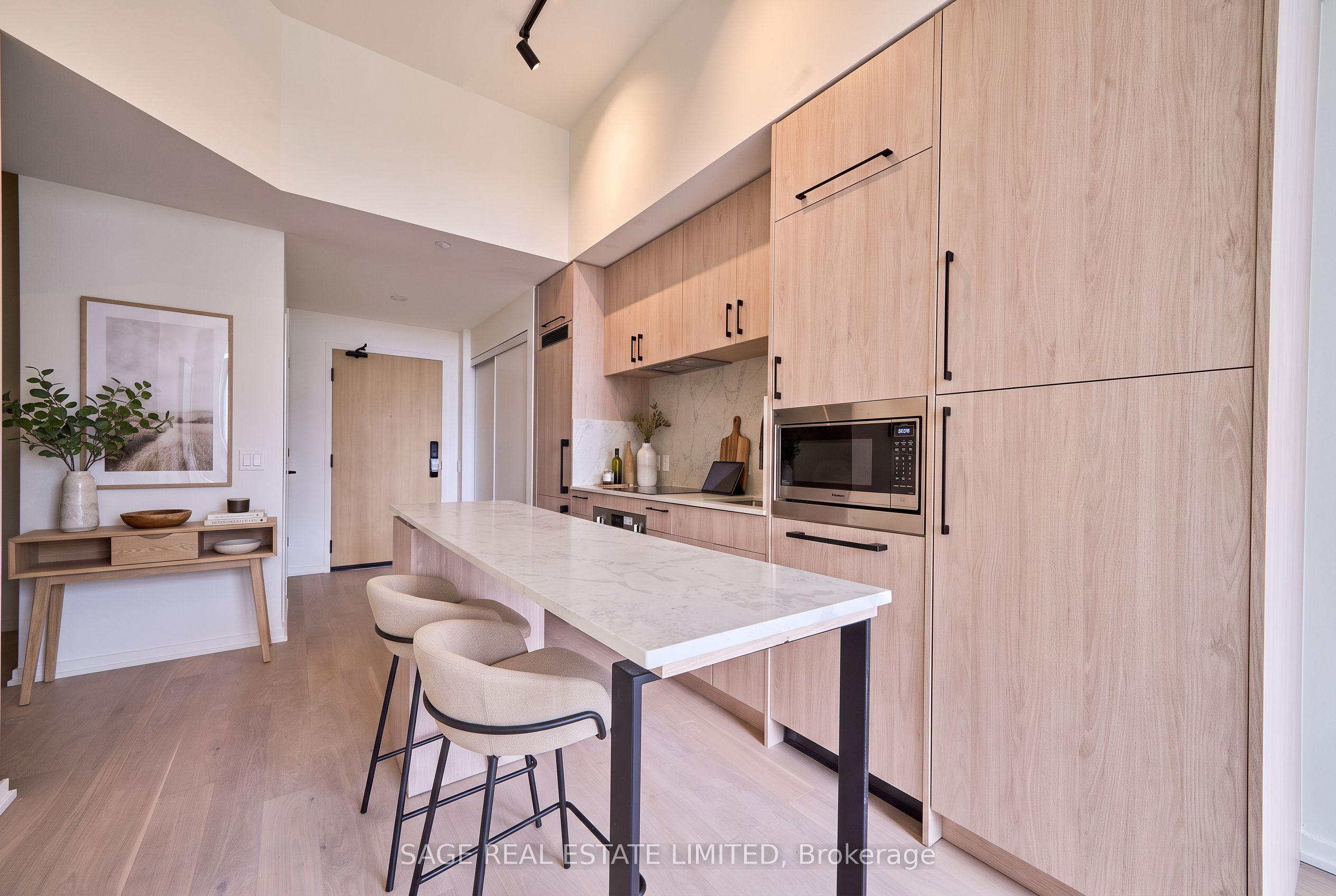 109 Erskine Avenue 608, Toronto, ON M4P 1Y5 photo 5