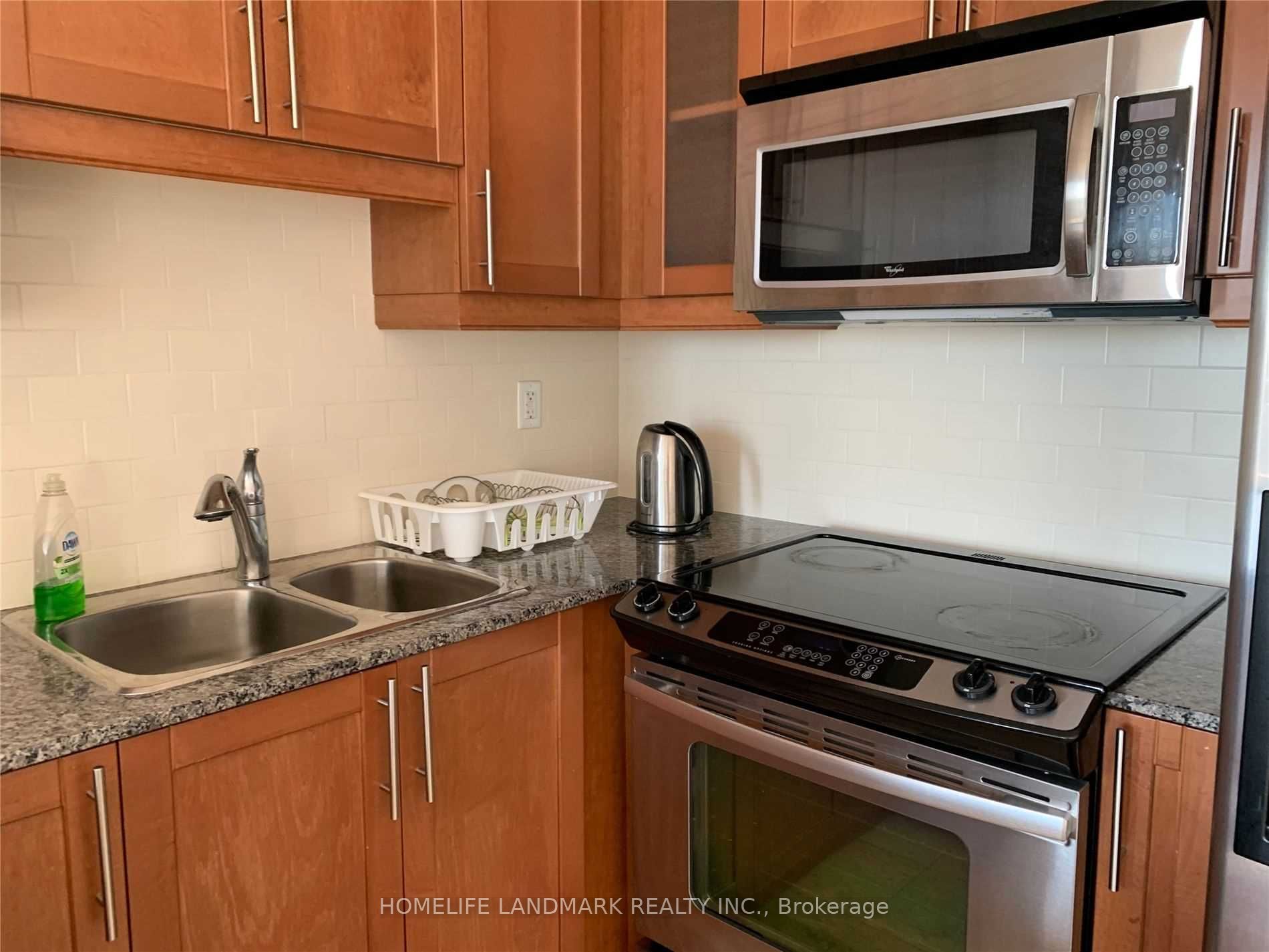 18 Holmes Avenue 702, Toronto, ON M2N 0E1 photo 5
