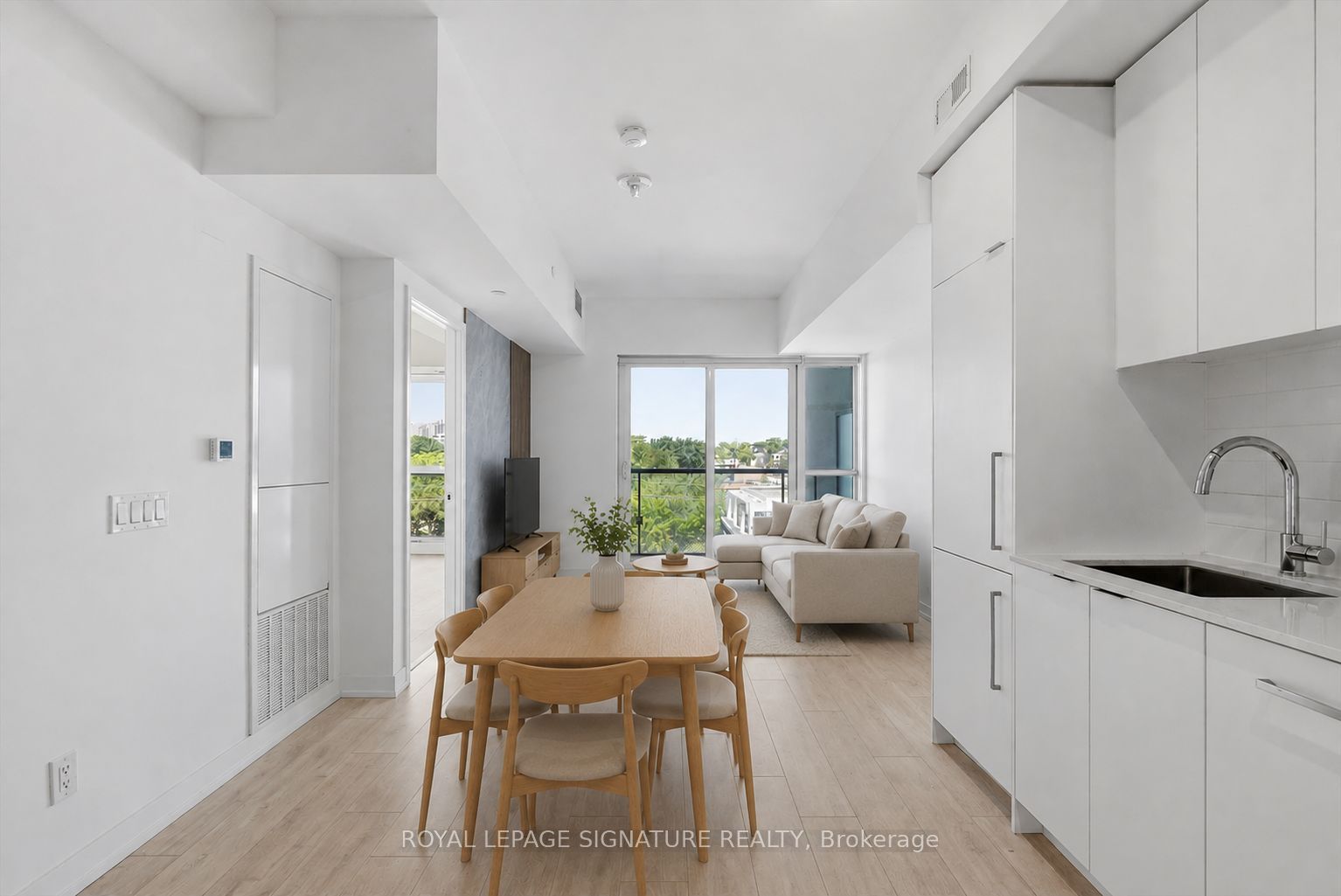181 Sheppard Avenue E 503, Toronto, ON M2N 0L9