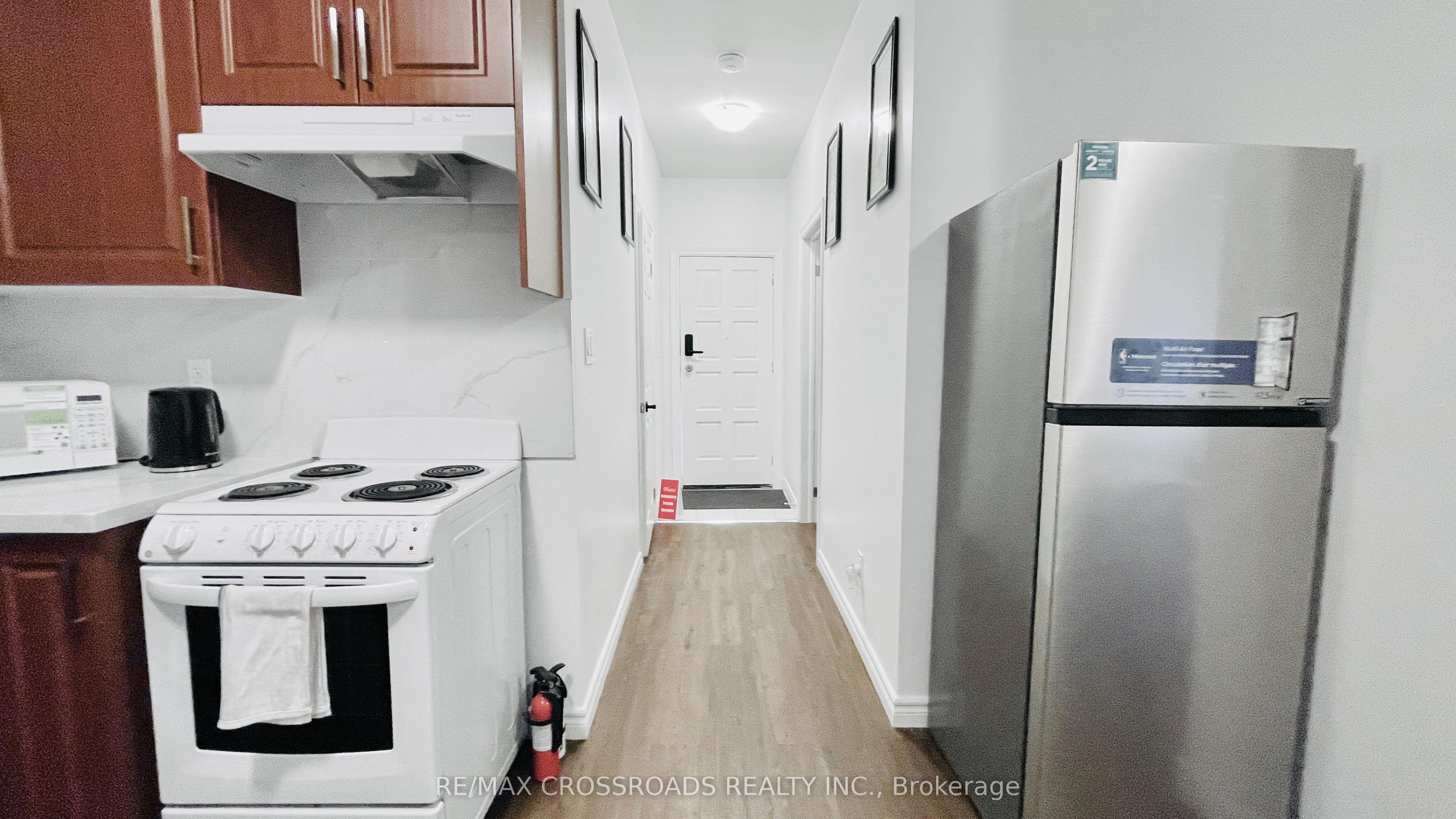 278 Shuter Street, Toronto, ON M5A 1W3 photo 3