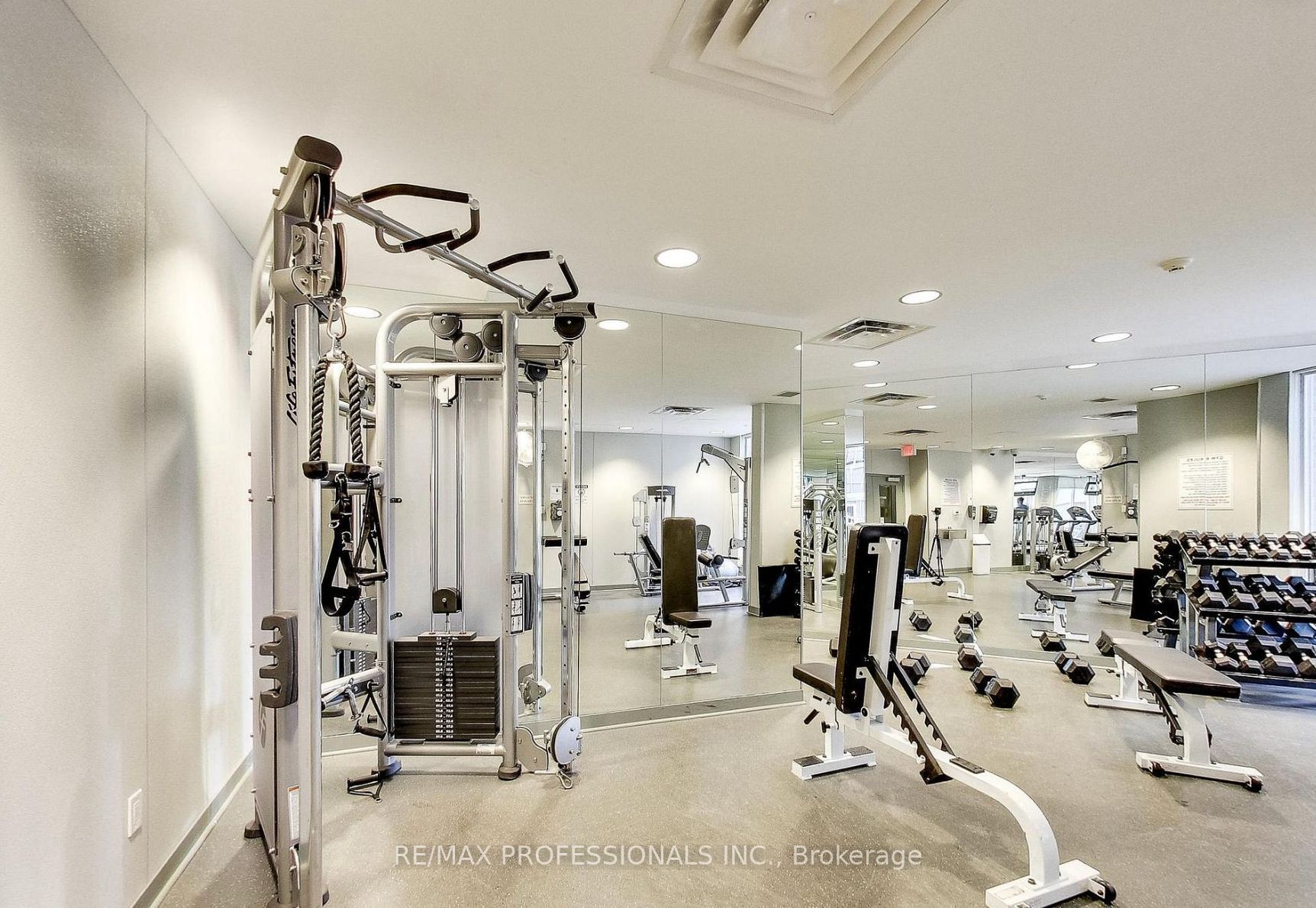 1 Shaw Street W 523, Toronto, ON M6K 0A1 photo 4