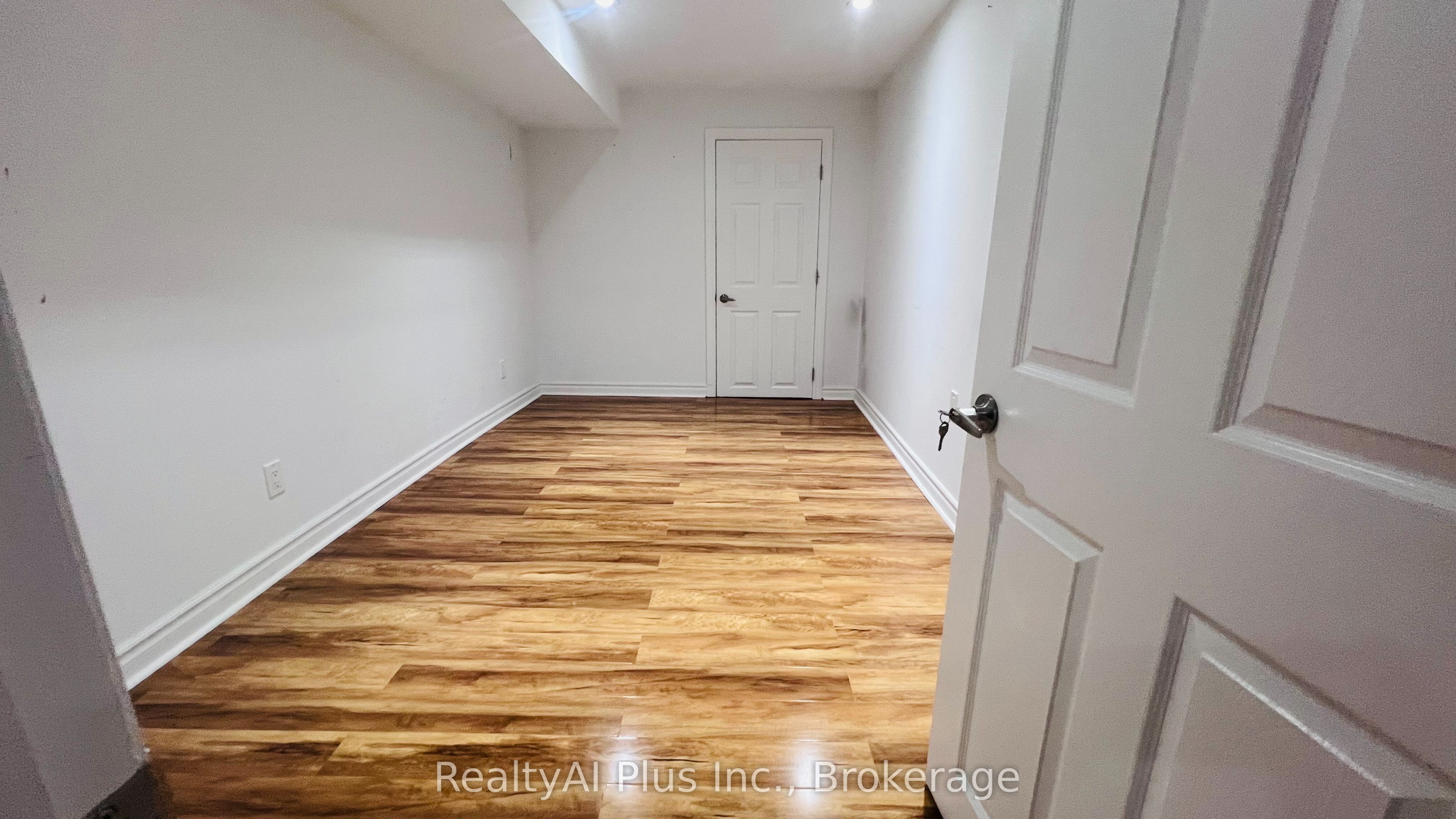 151 Ernest Avenue, Toronto, ON M2J 3T7 photo 3