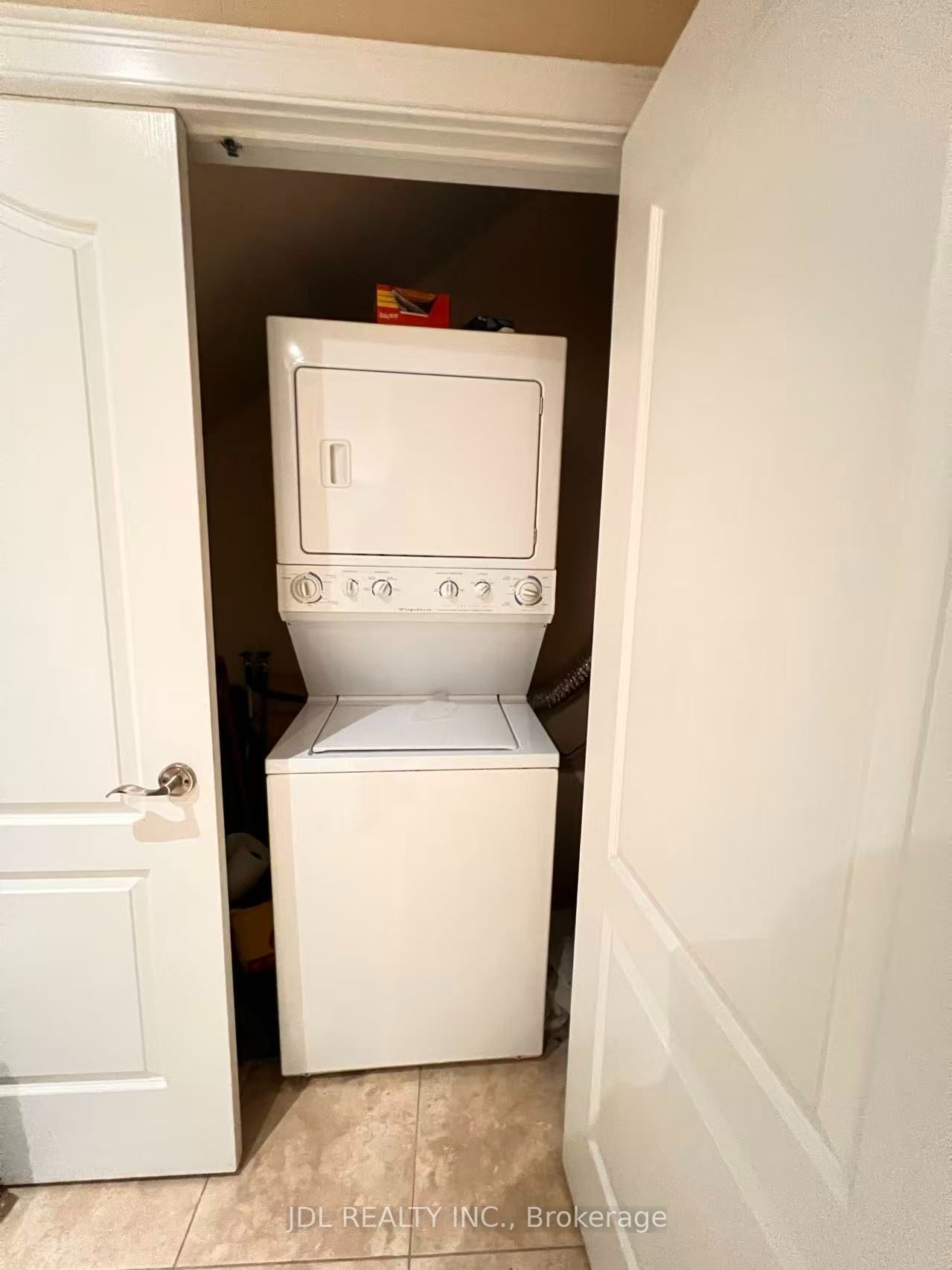 198A Finch Avenue E Basement, Toronto, ON M2N 4R9 photo 3