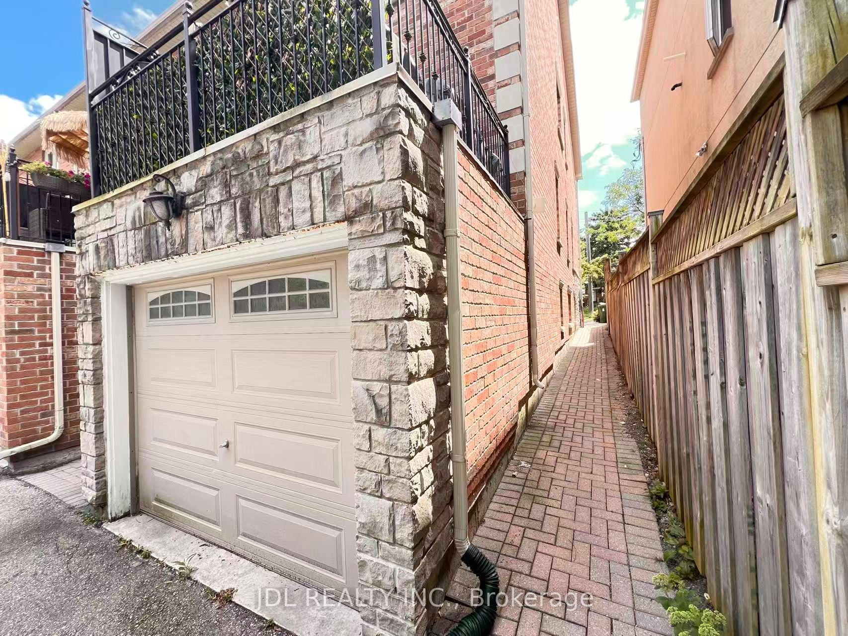 198A Finch Avenue E Basement, Toronto, ON M2N 4R9 photo 5