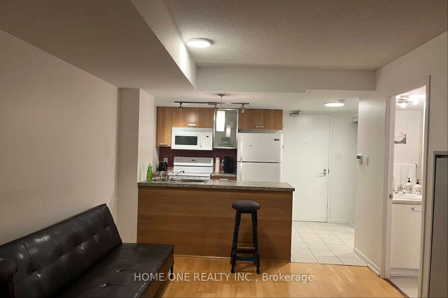 38 Grenville Street 706, Toronto, ON M4Y 1A5 photo 2