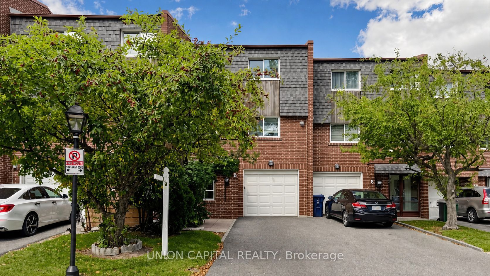 6 Windy Golf Way, Toronto, ON M3C 3A7