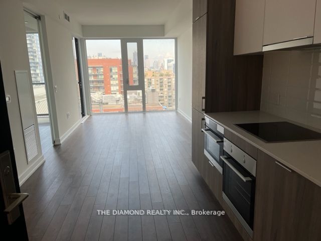 158 FRONT Street E 1206, Toronto, ON M5A 0K9 photo 2