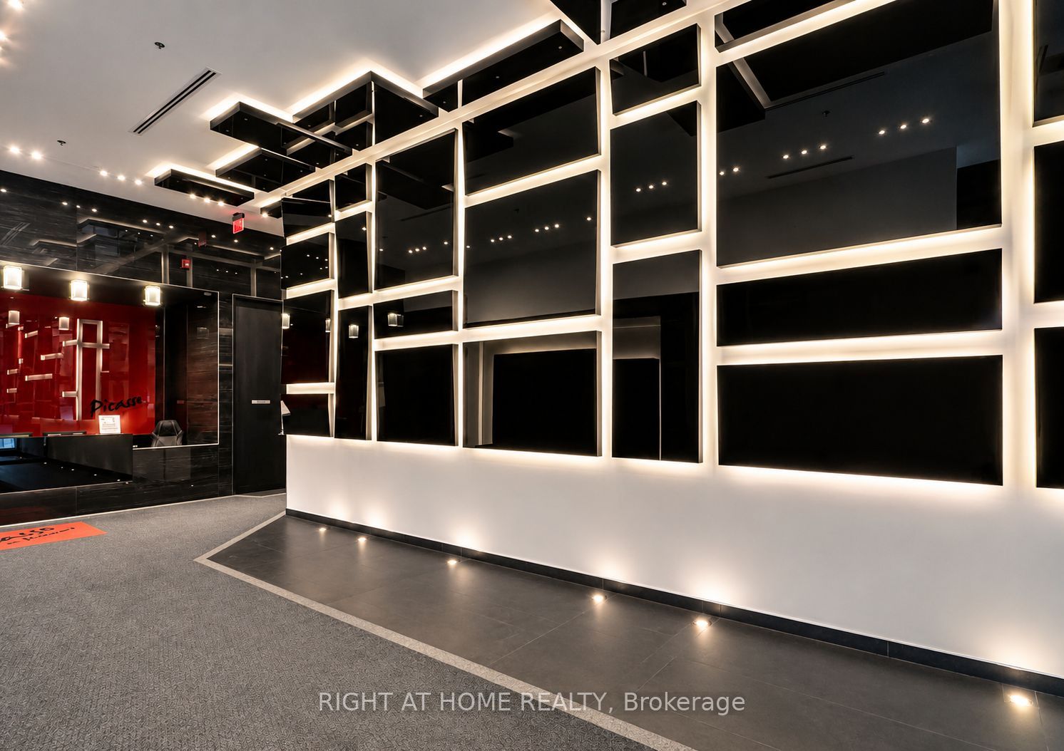 318 Richmond Street W 1408, Toronto, ON M5V 1X2 photo 3