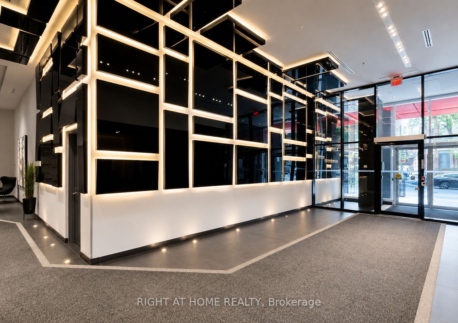 318 Richmond Street W 1408, Toronto, ON M5V 1X2 photo 4