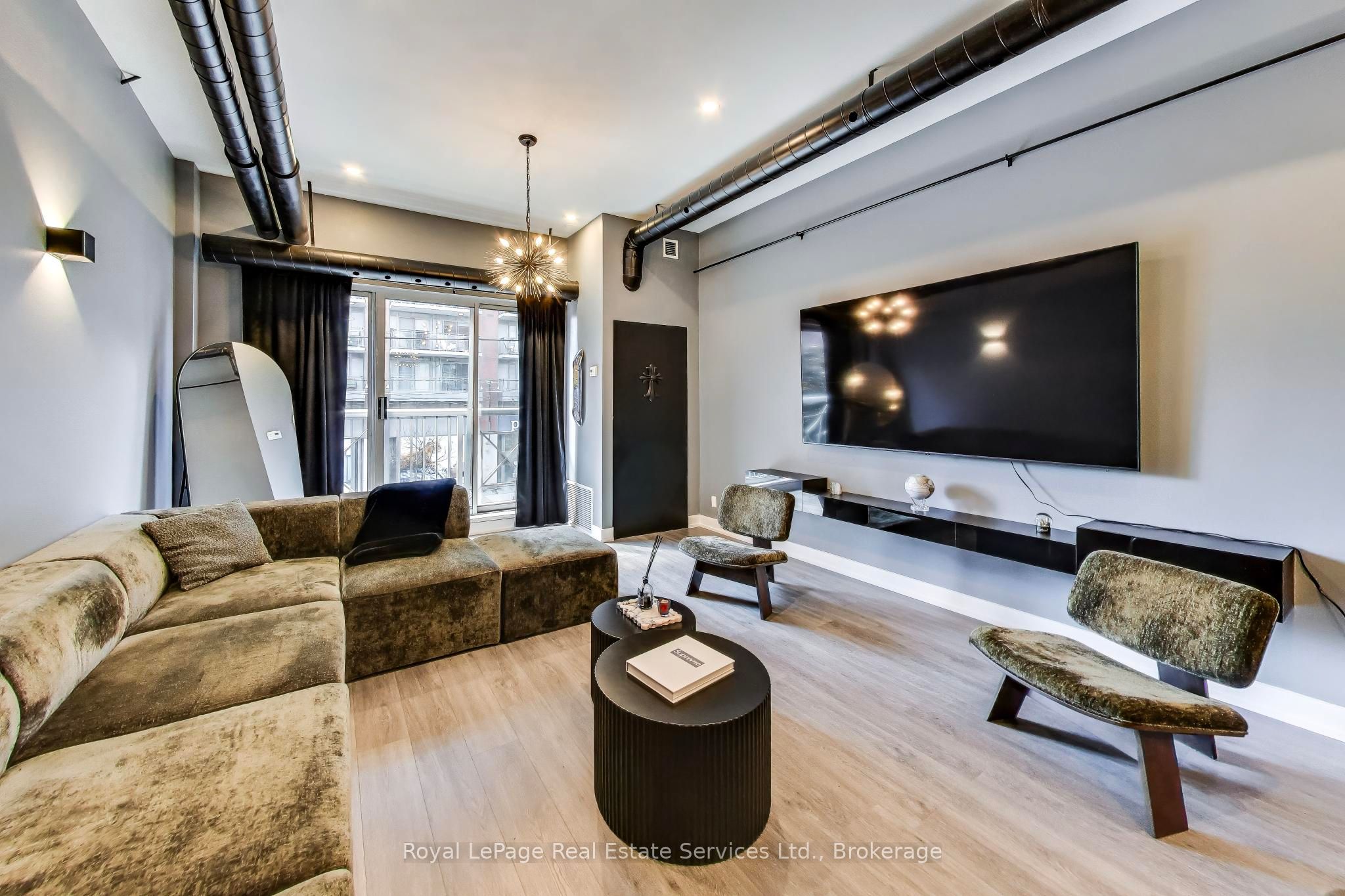 766 King Street W 202, Toronto, ON M5V 1N6 photo 3