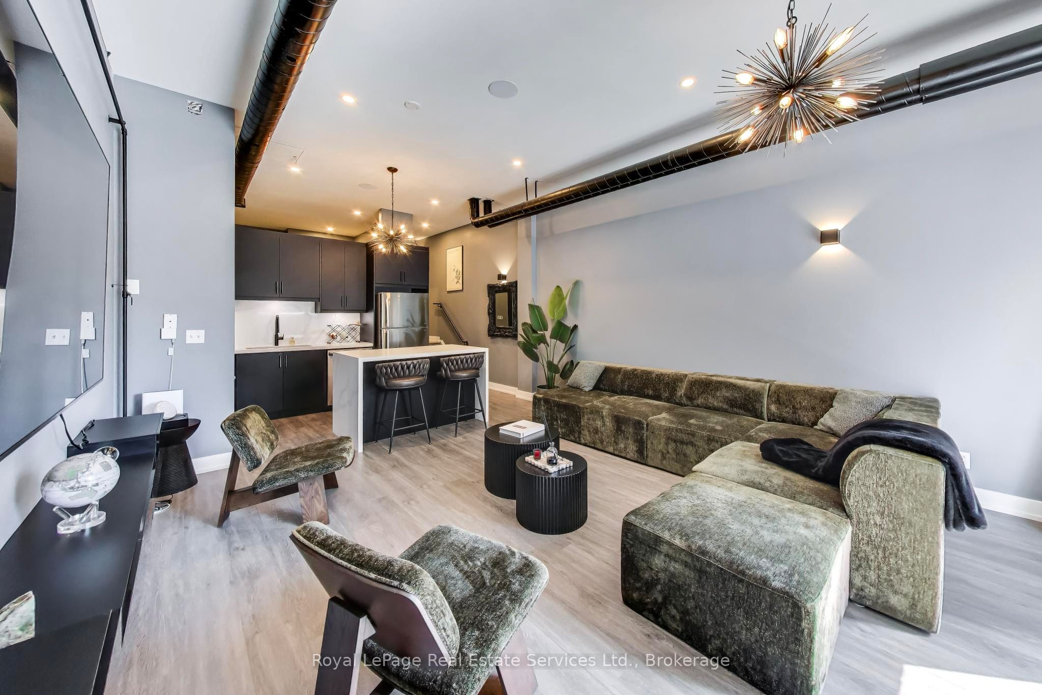 766 King Street W 202, Toronto, ON M5V 1N6 photo 5