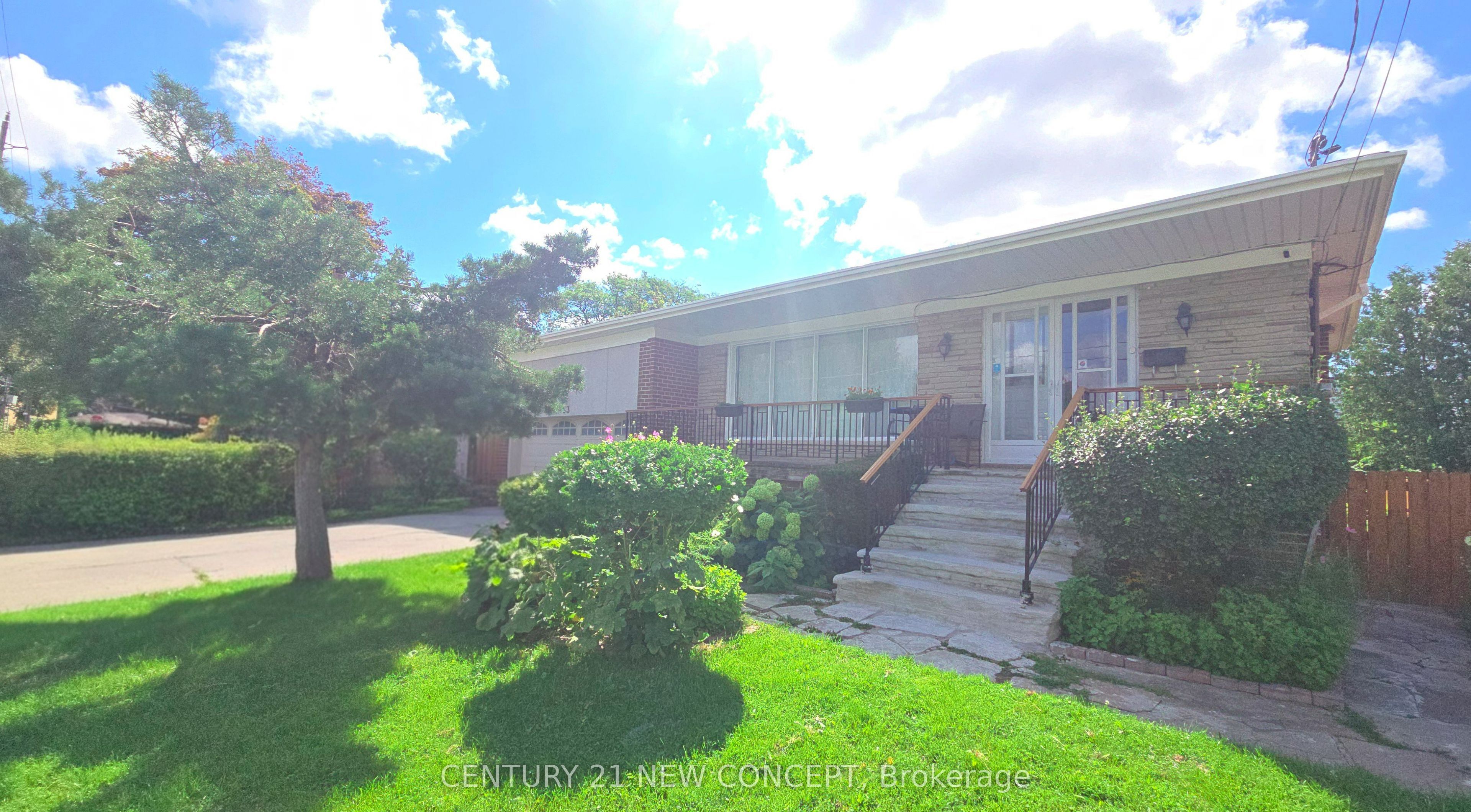 53 Rockford Road, Toronto, ON M2R 3A6 photo 2