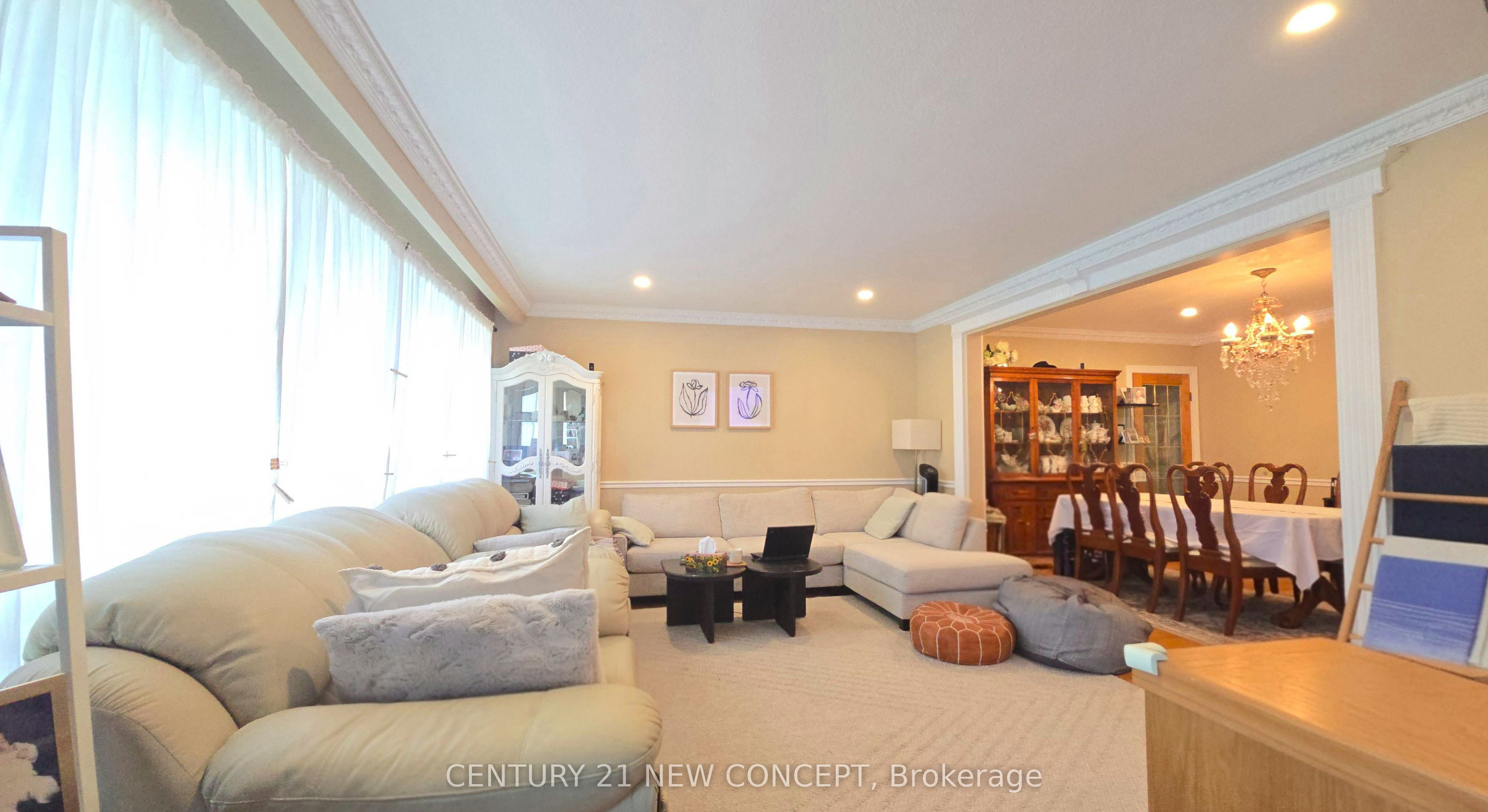 53 Rockford Road, Toronto, ON M2R 3A6 photo 3