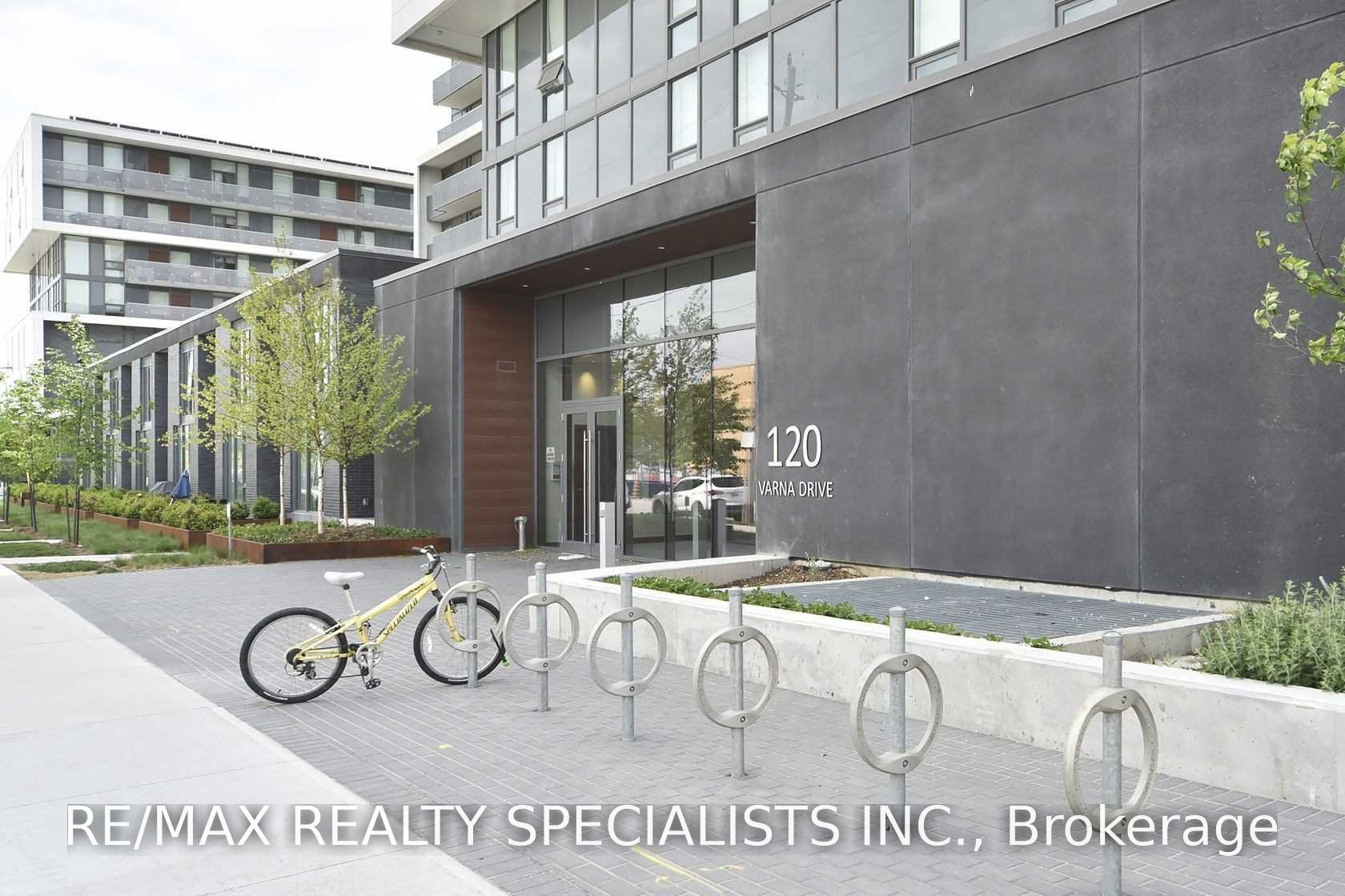 120 Varna Drive 801, Toronto, ON M6A 1N3 photo 3