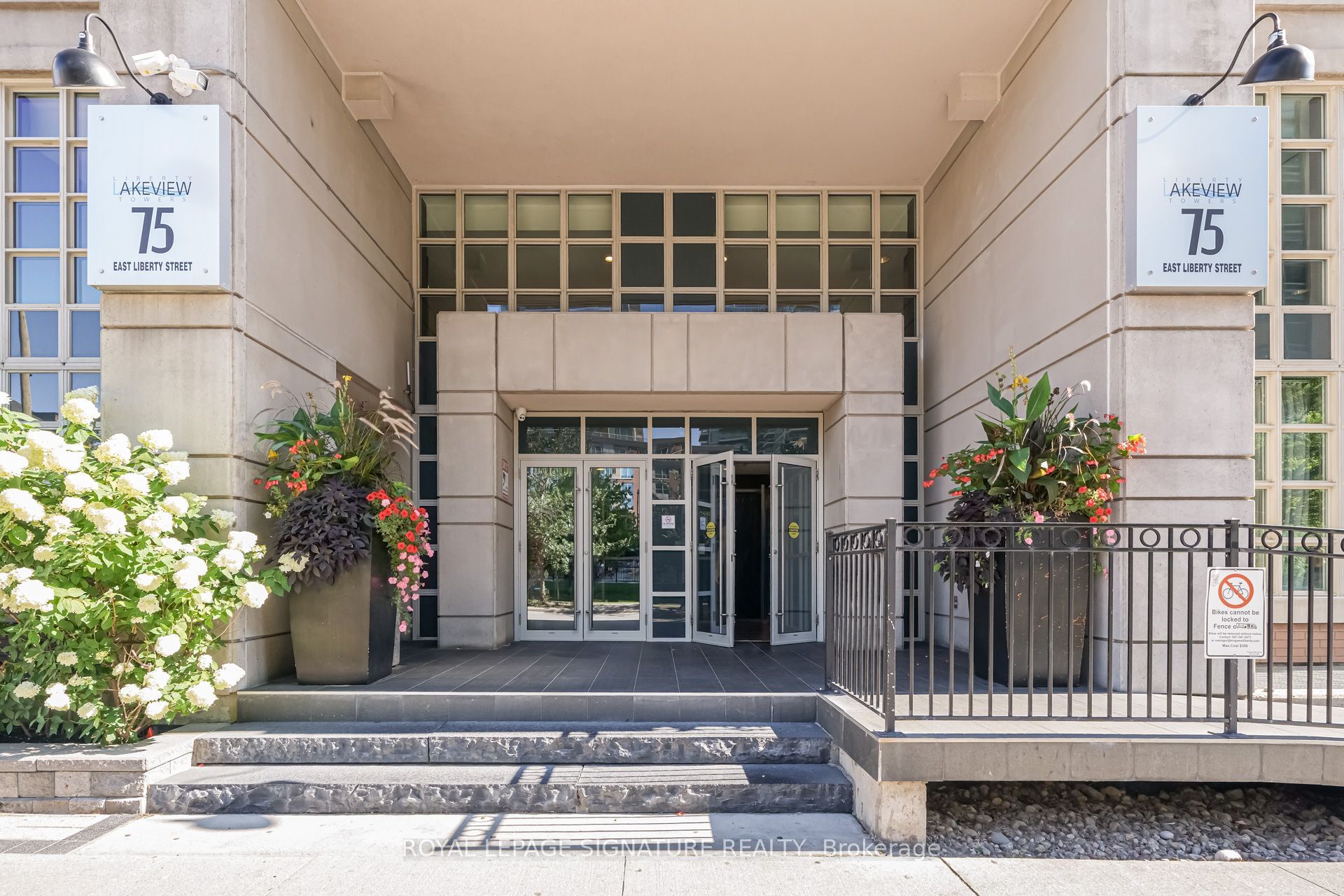 75 East Liberty Street 305, Toronto, ON M6K 3R3 photo 3