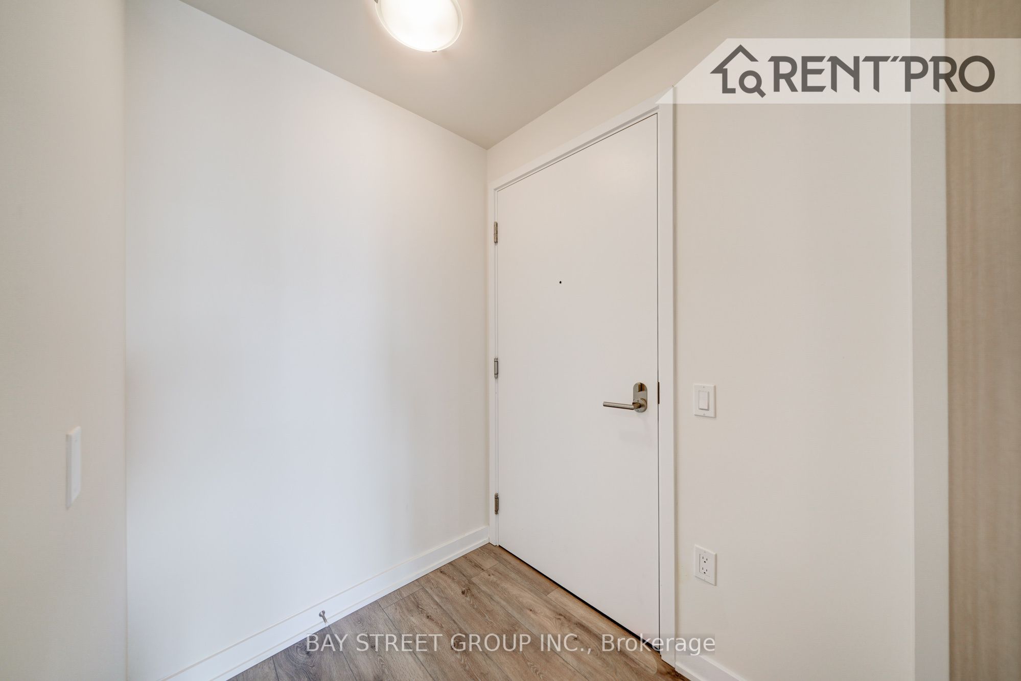 28 Freeland Street 1410, Toronto, ON M5E 0E3 photo 4